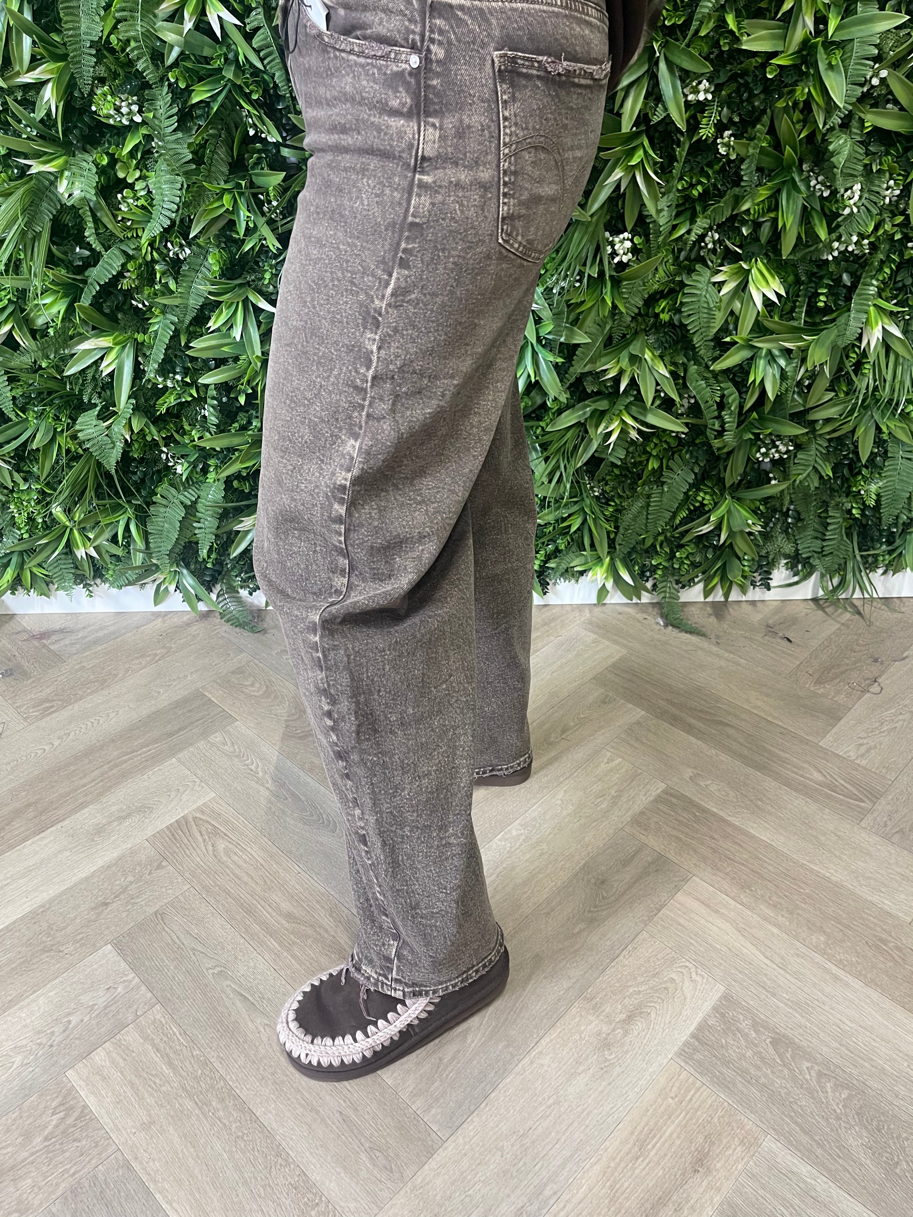 Queen of Hearts Barrel jeans bruin