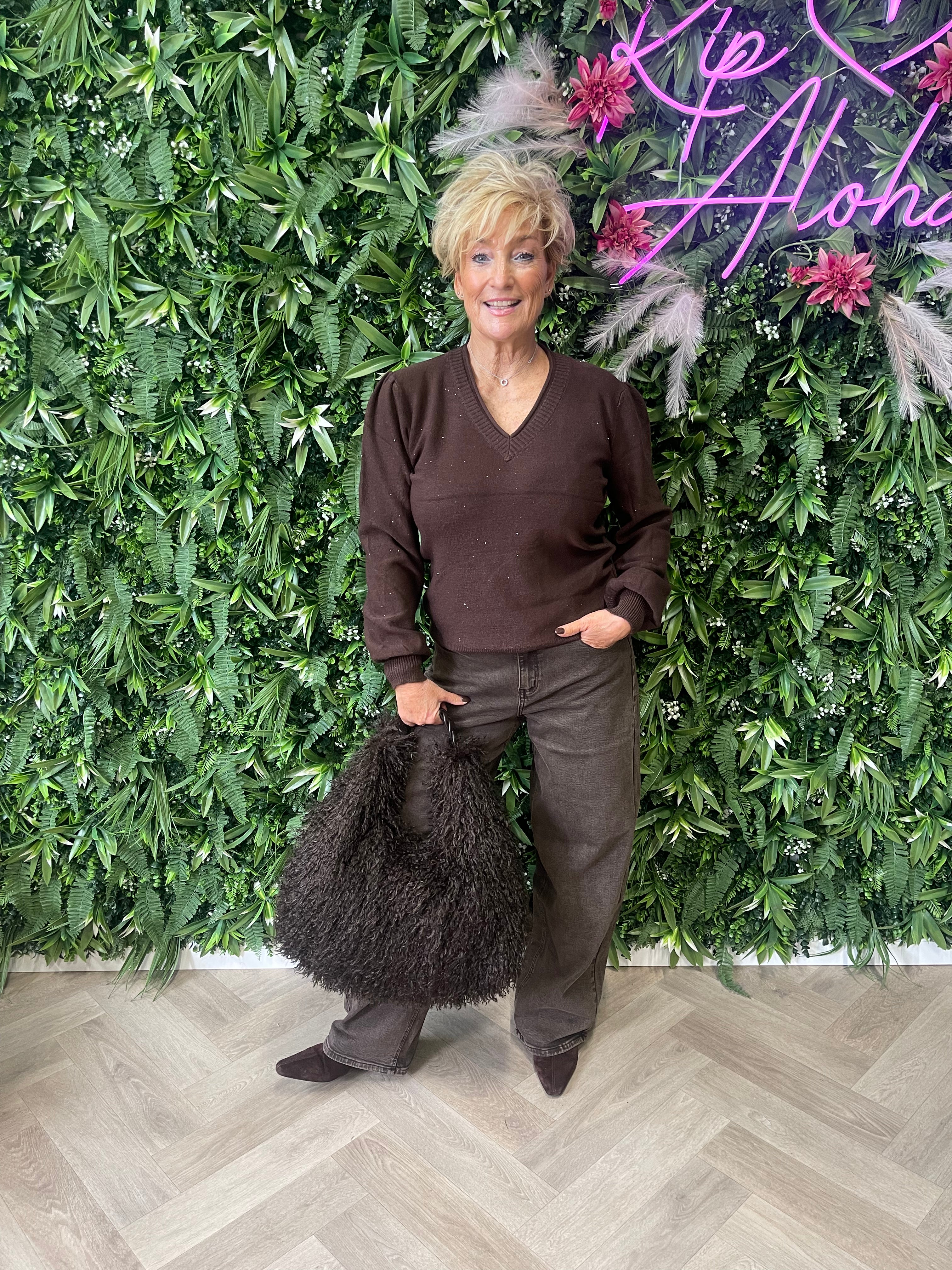 Trui v-hals met glitters donkerbruin