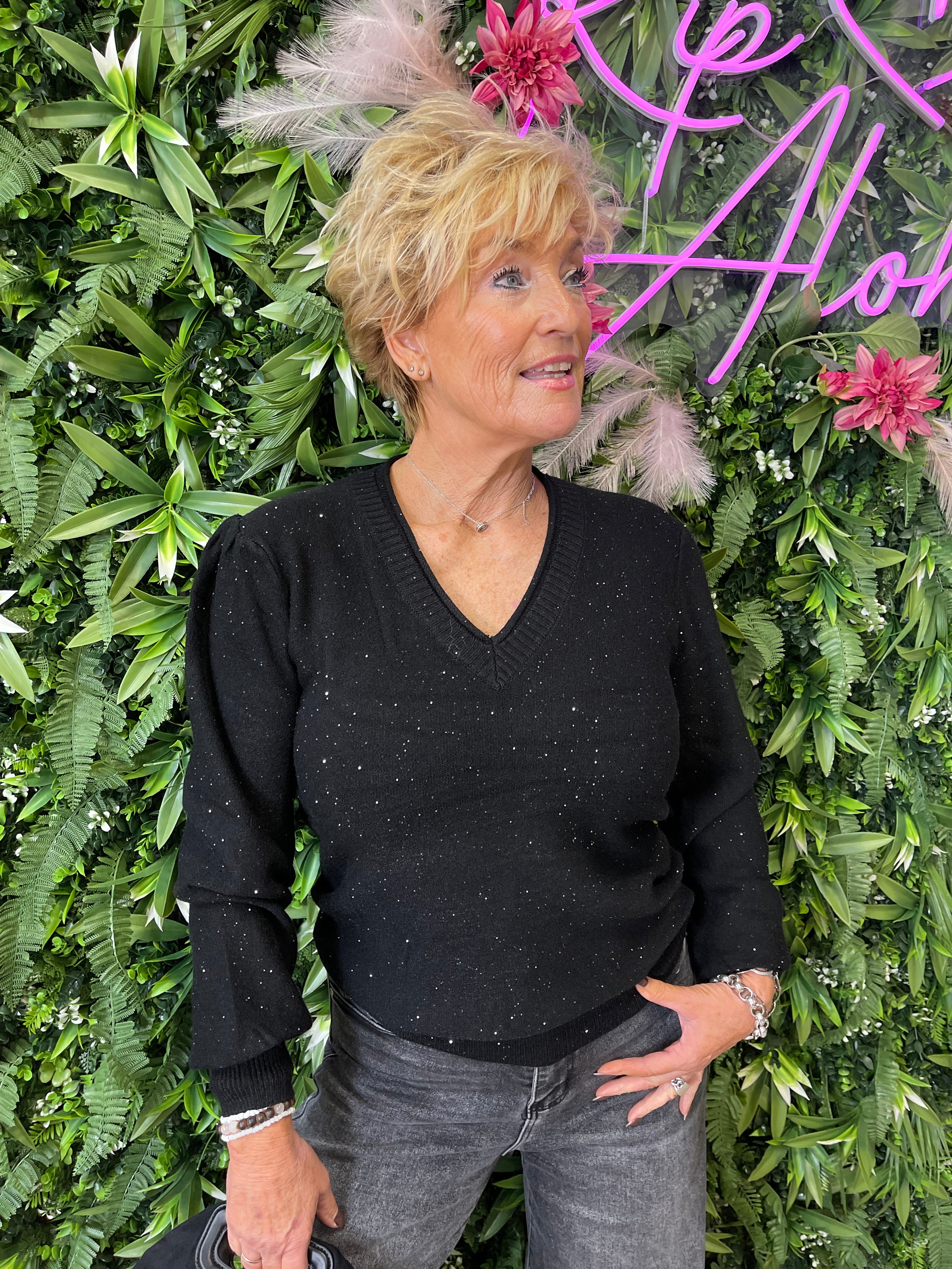 Trui v-hals met glitters zwart