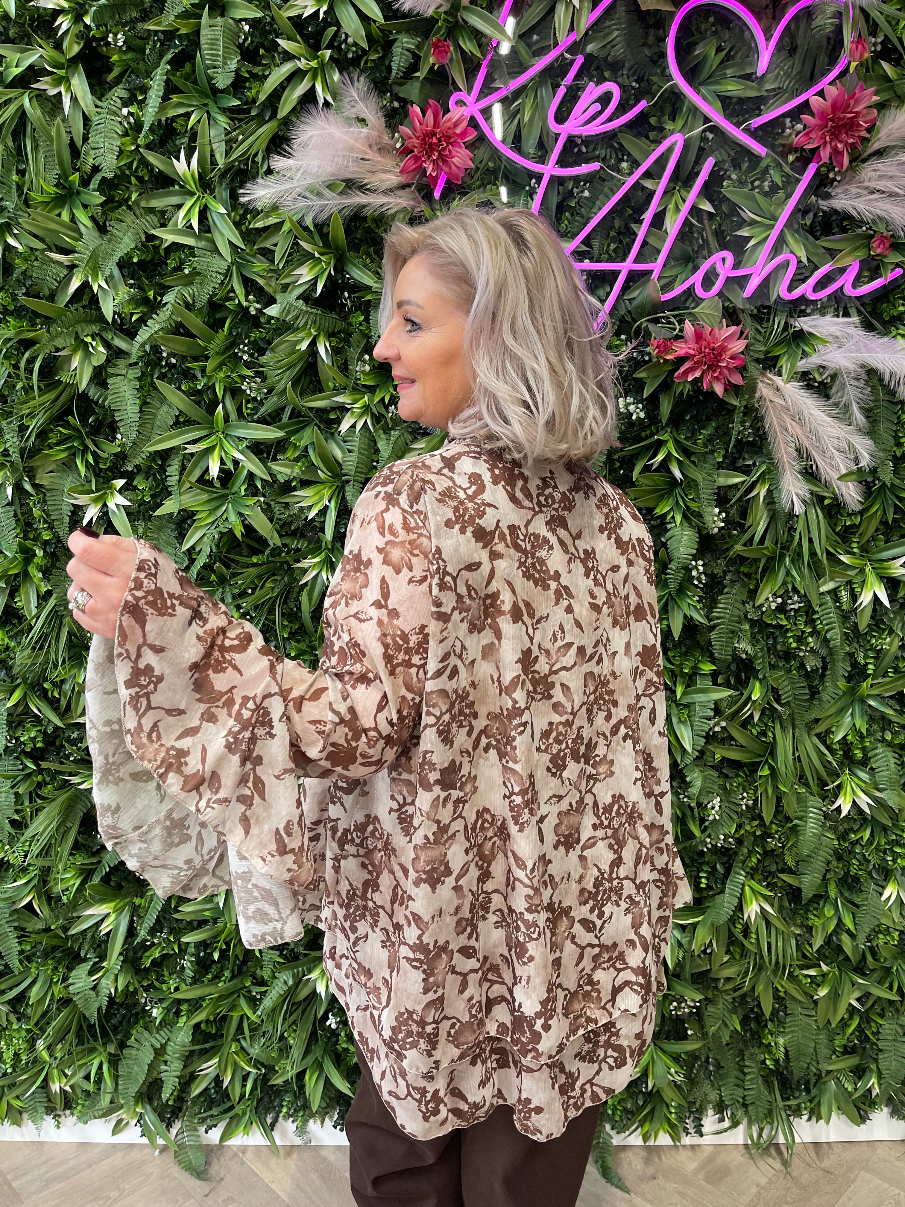 Blouse trompetmouwen print beige