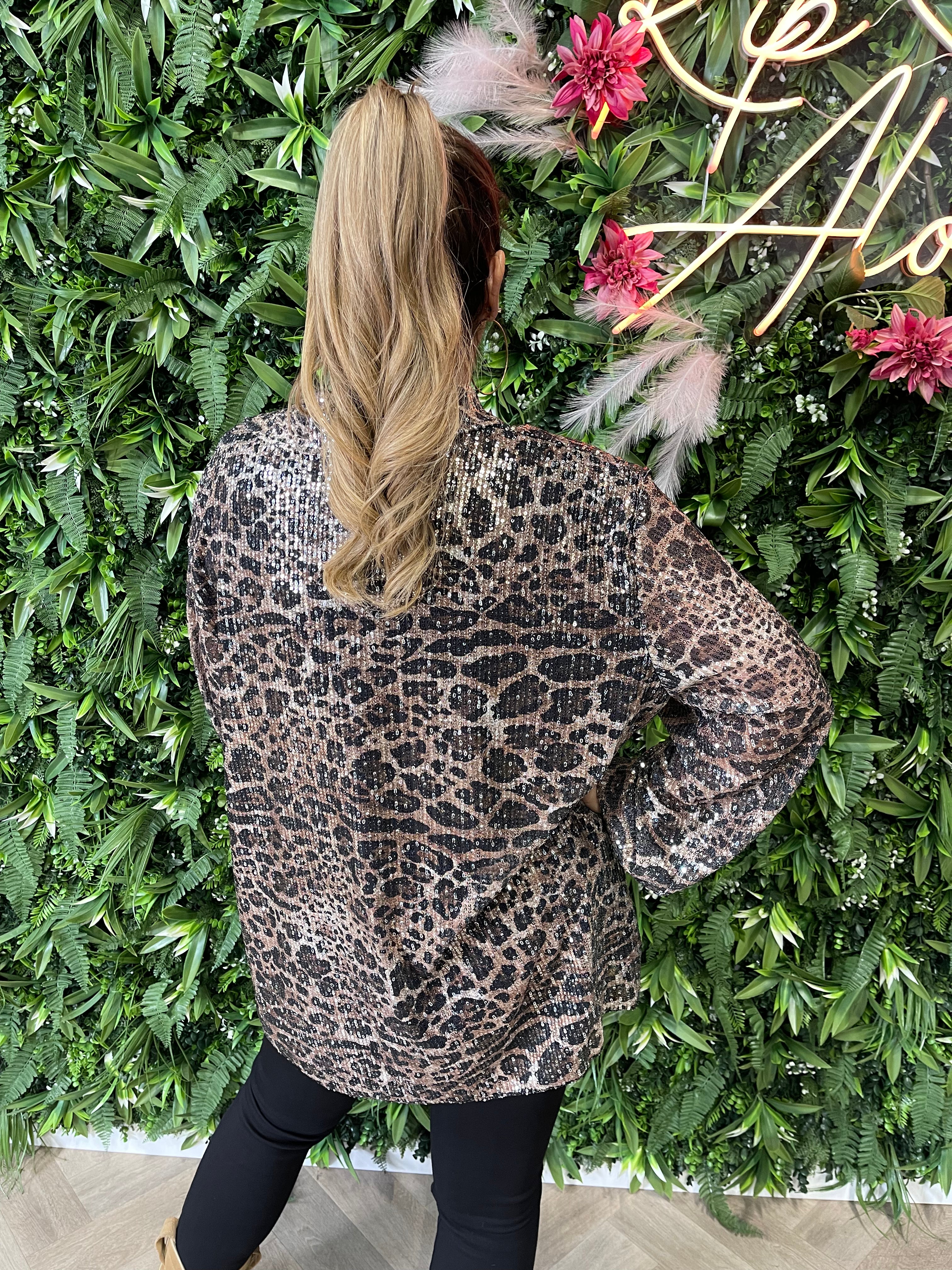 Blouse pailletten panter zwart/lichtbruin