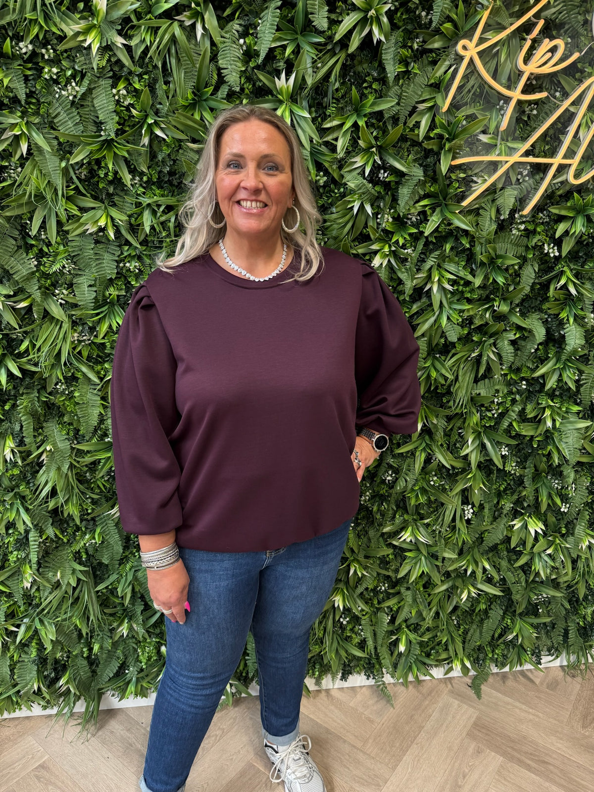 Sweater lange pofmouwen uni aubergine