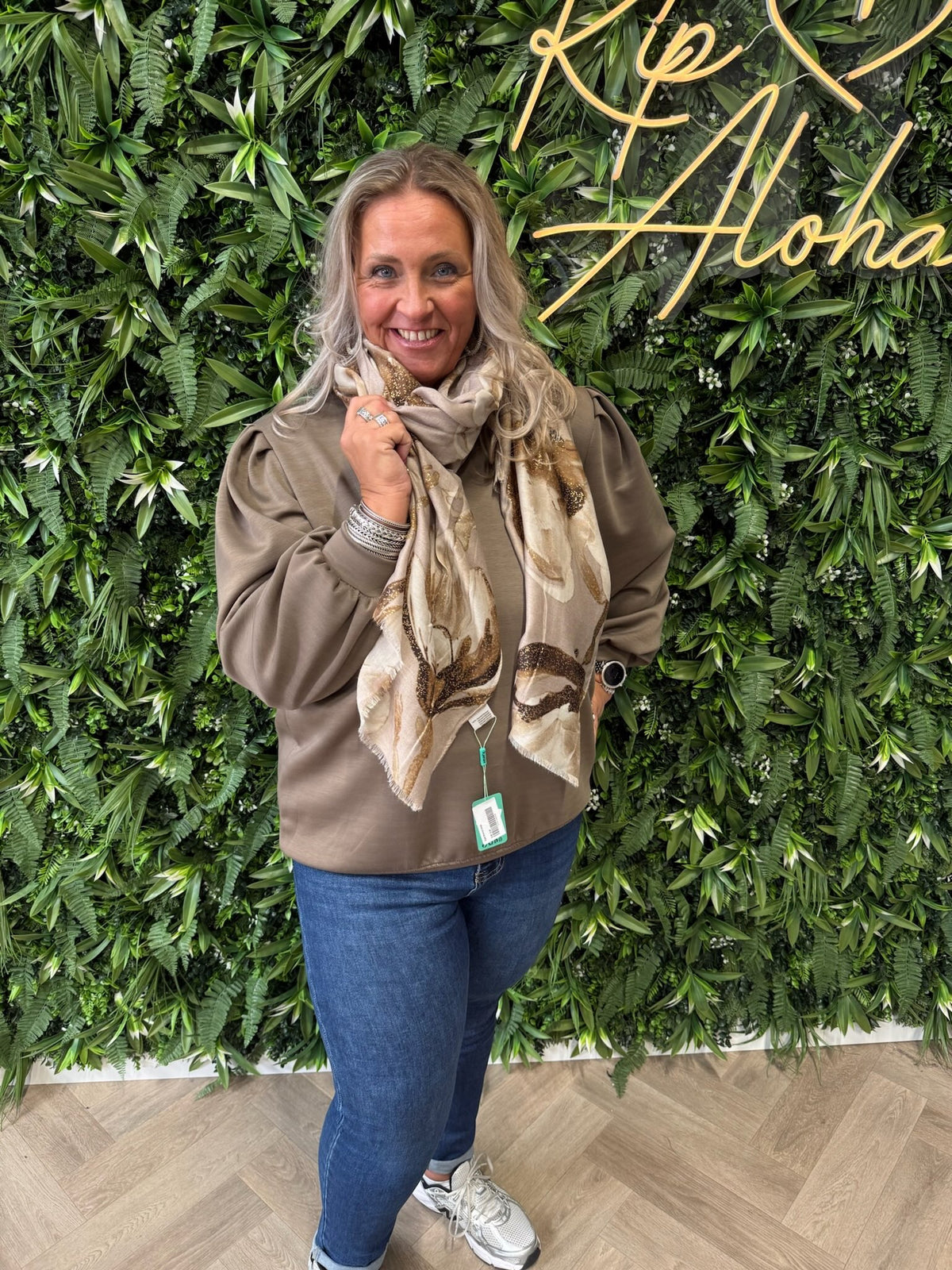 Sweater lange pofmouwen uni taupe