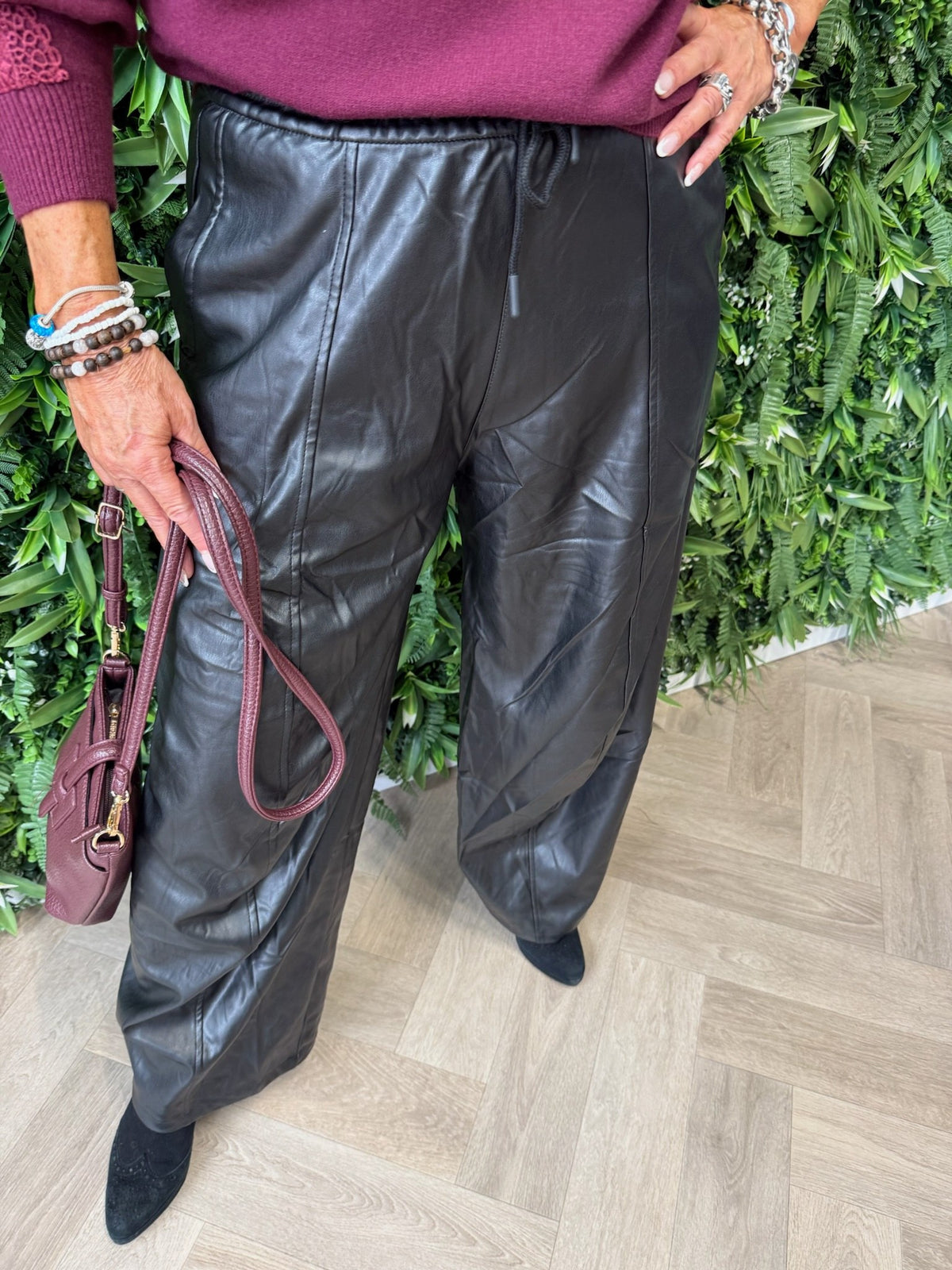 Luna&Miele leatherlook wide leg zwart
