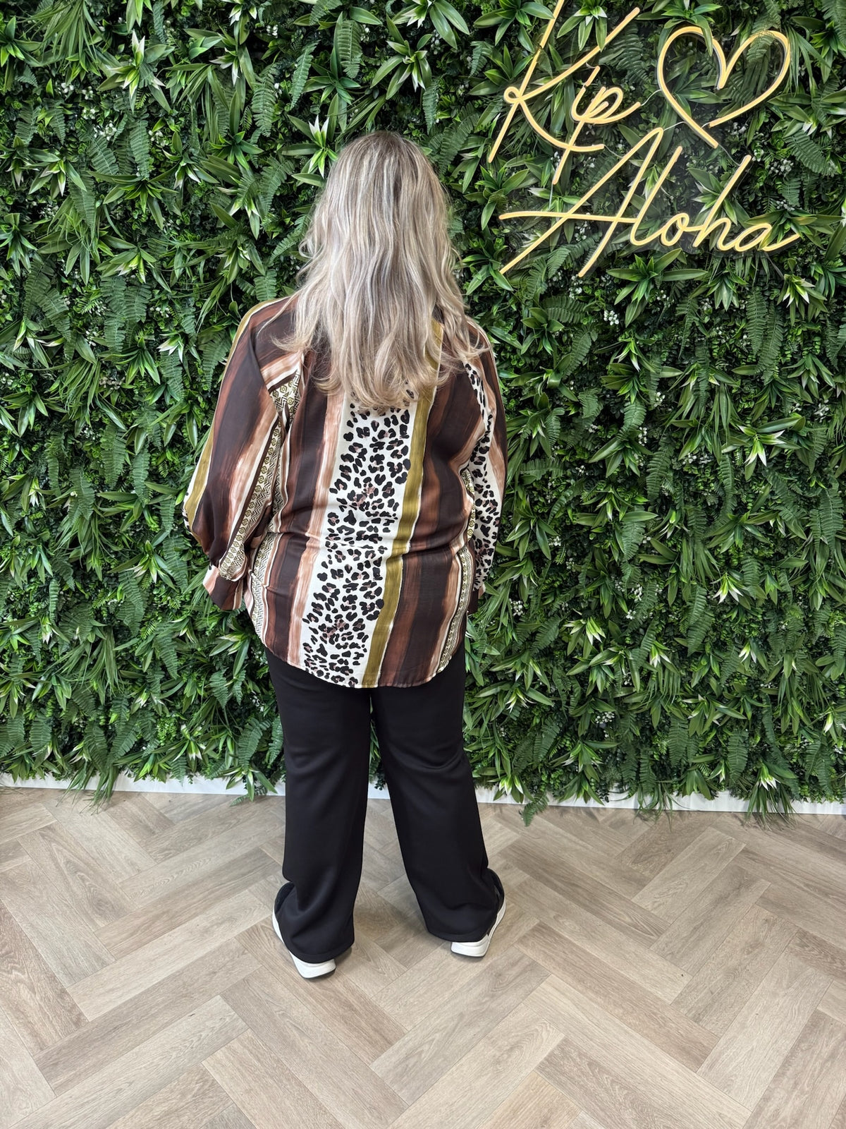 Blouse strik met strepen en panterprint donkerbruin