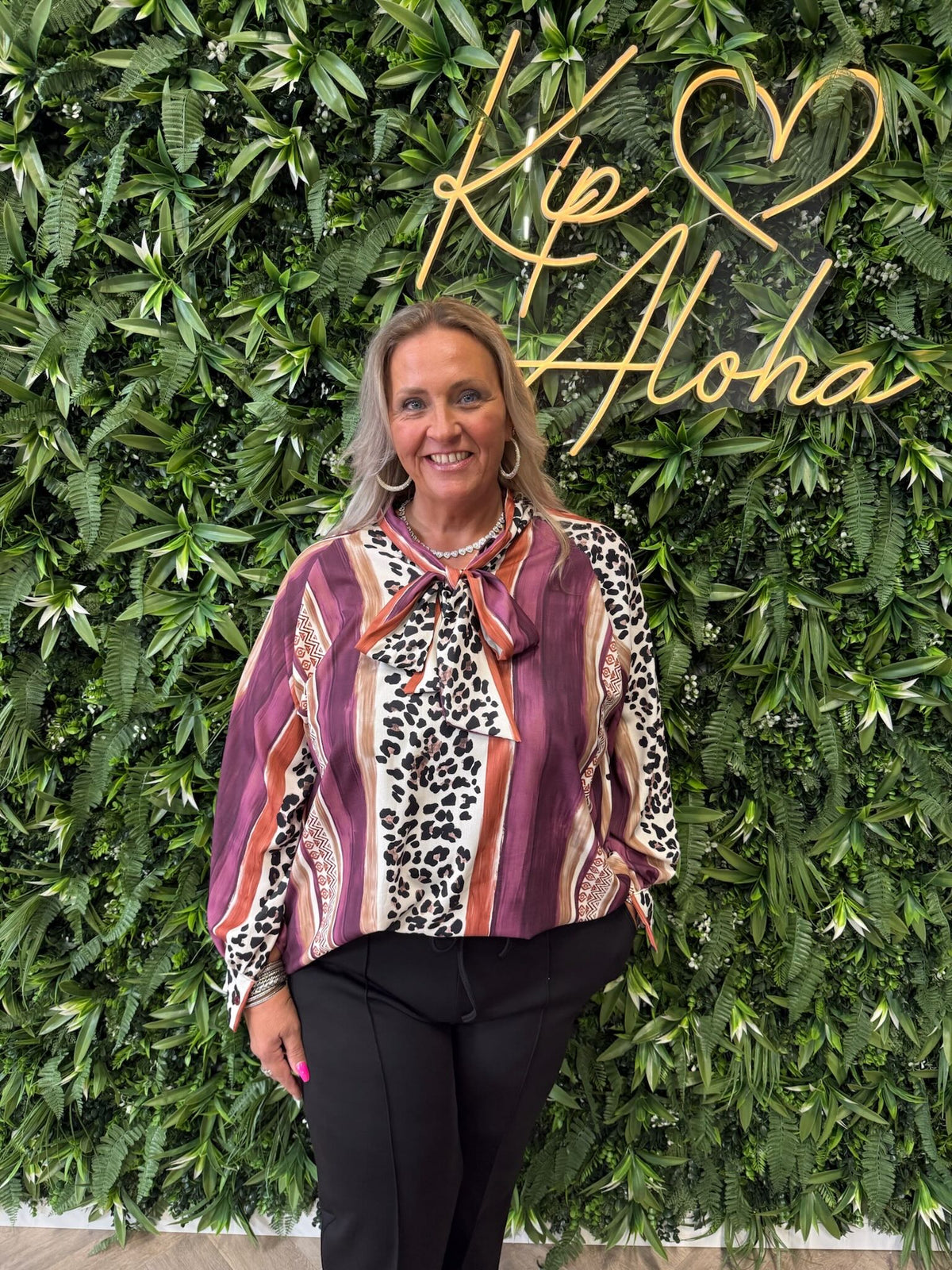 Blouse strik met strepen en panterprint aubergine