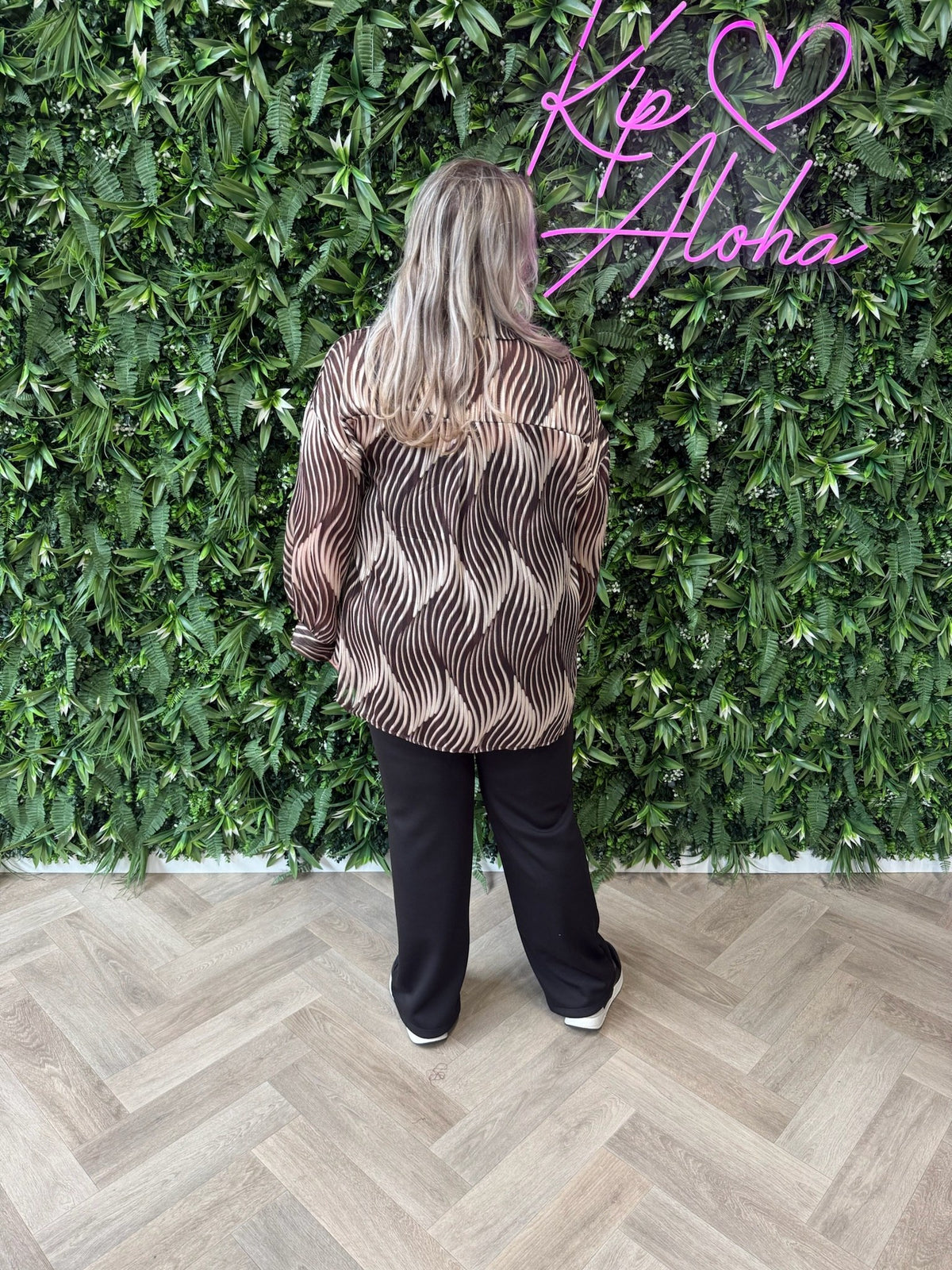 Blouse lines donkerbruin