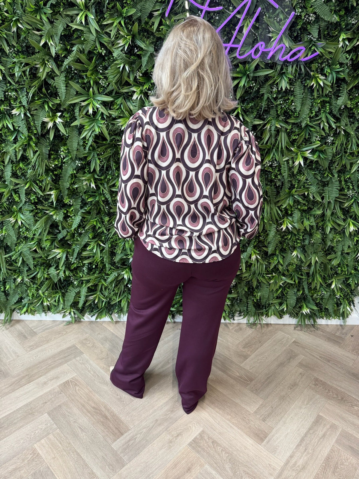 Wijde broek met naad aubergine
