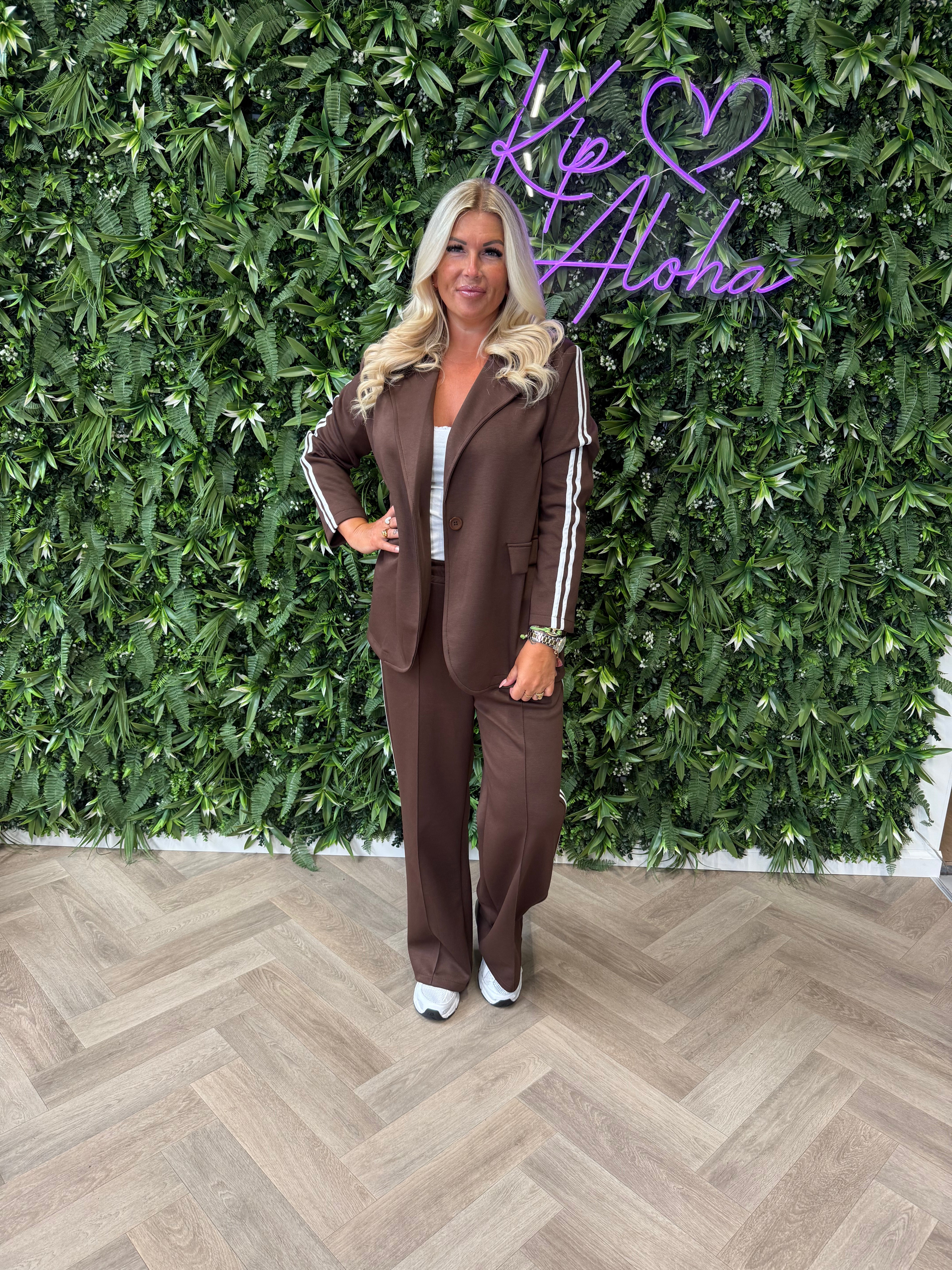 Tweedelig blazer joggingspak met bies donkerbruin