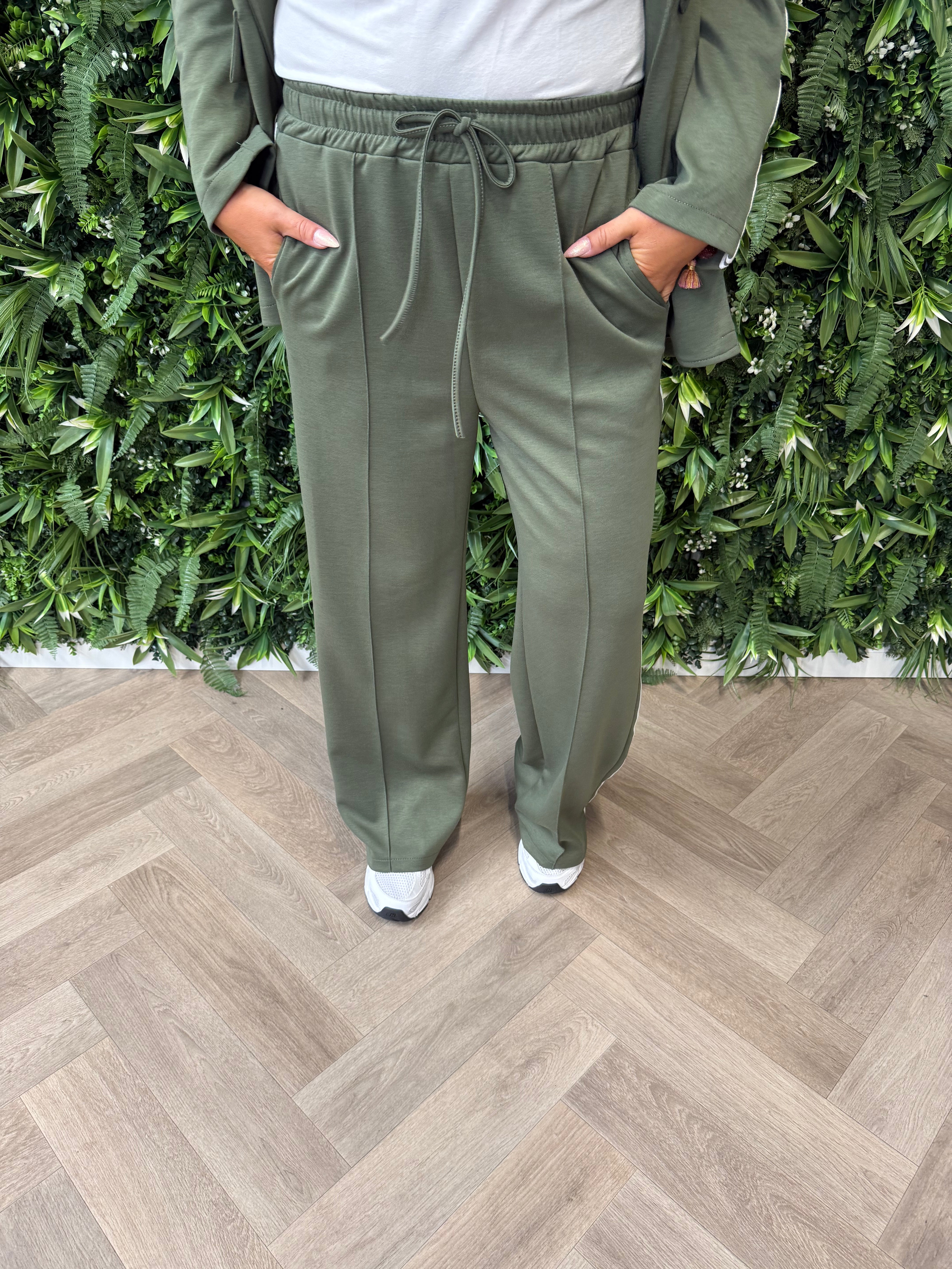 Tweedelig blazer joggingspak met bies legergroen