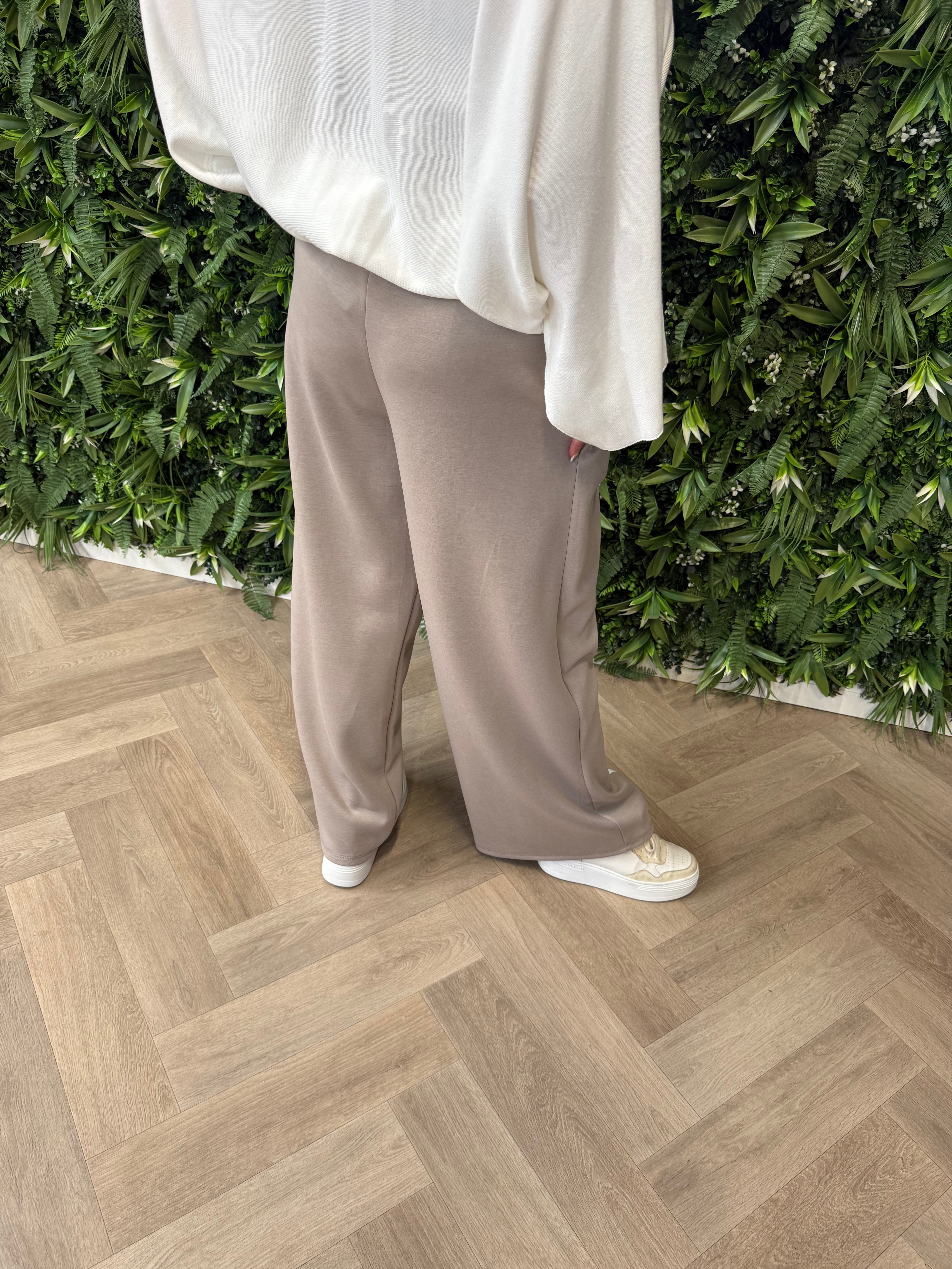 Wijde broek met streep taupe