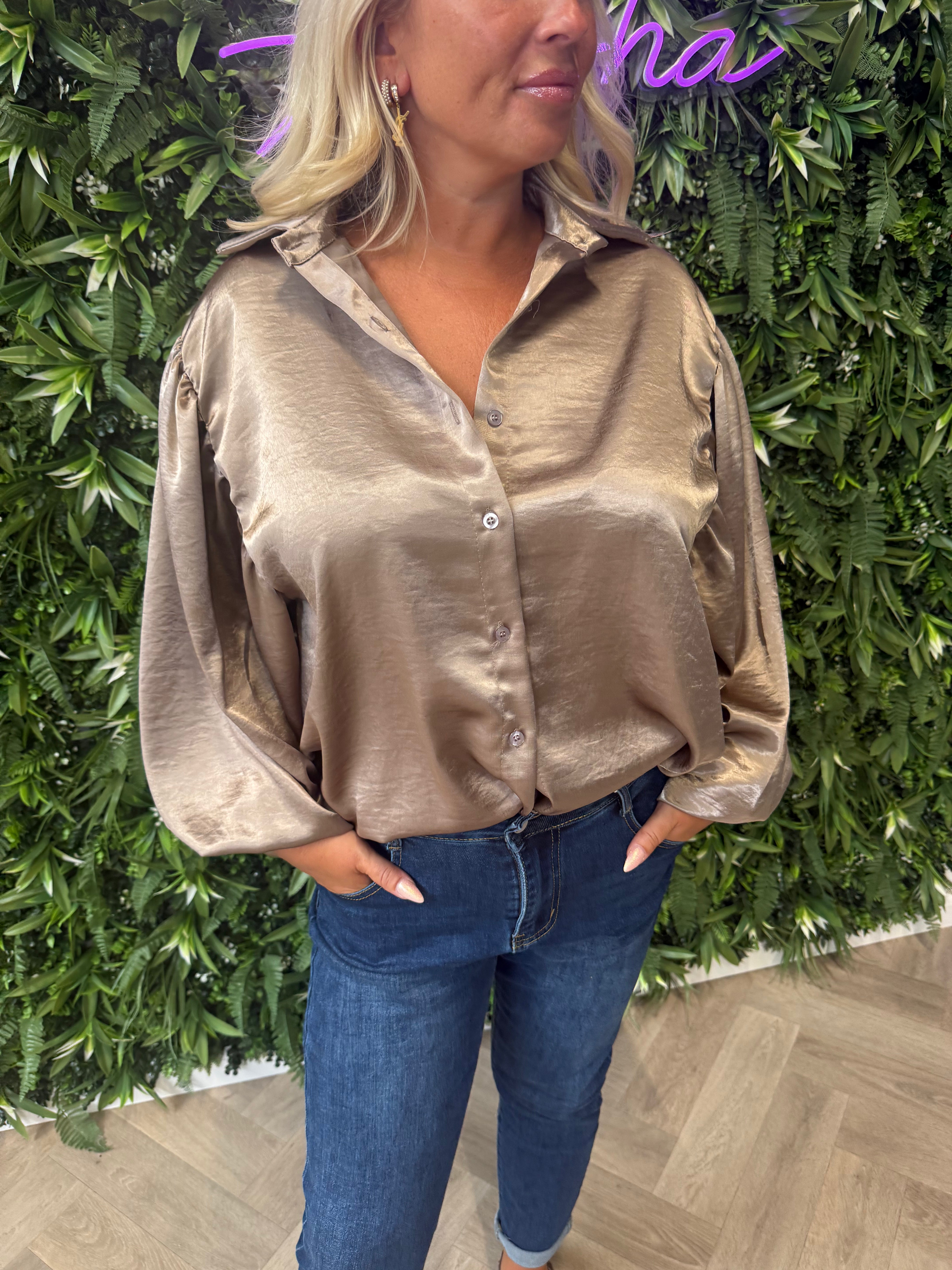 Silky blouse pofmouwen champagne