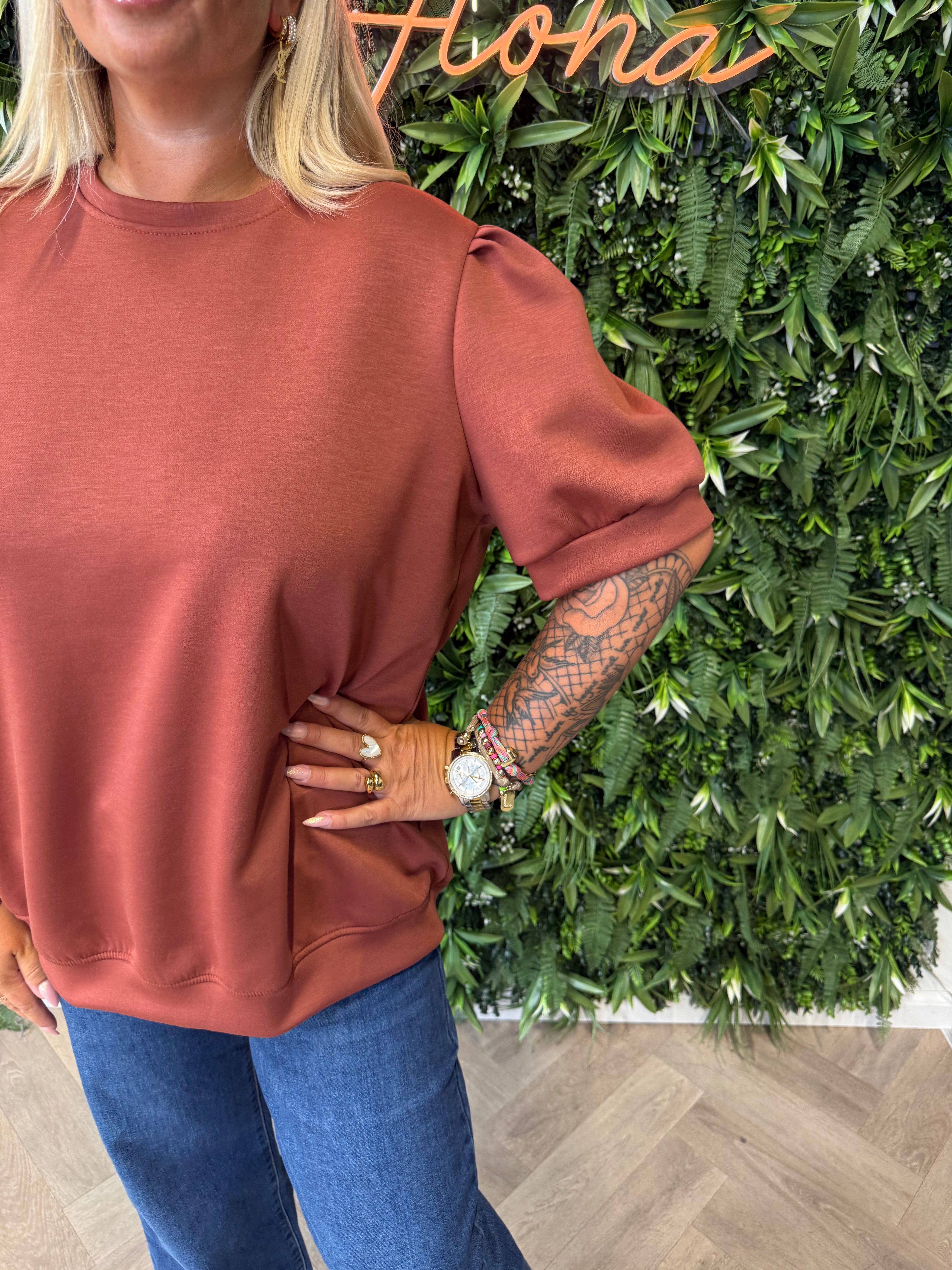 Sweater korte pofmouwen terracotta
