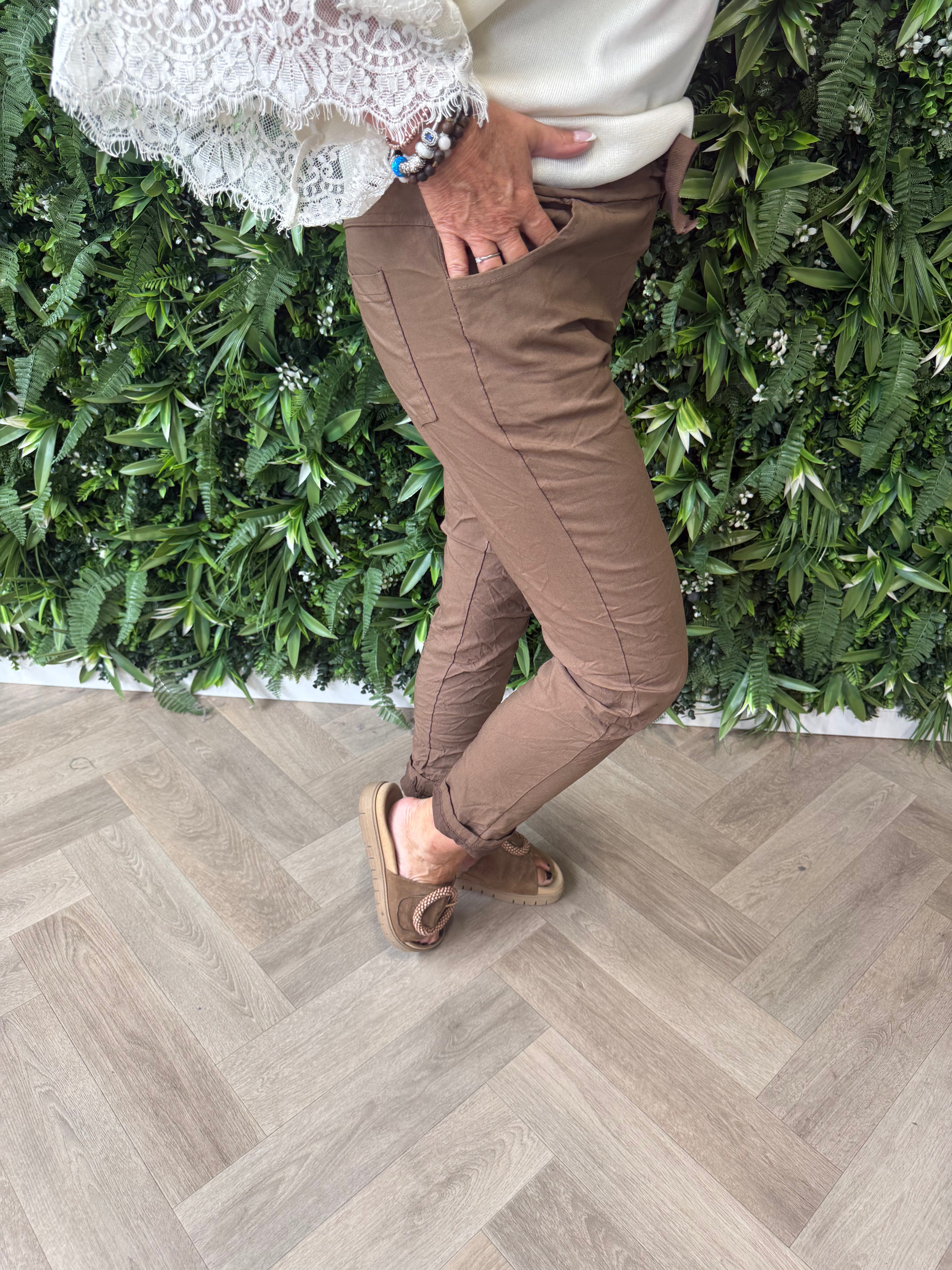 Stretchbroek uni bruin