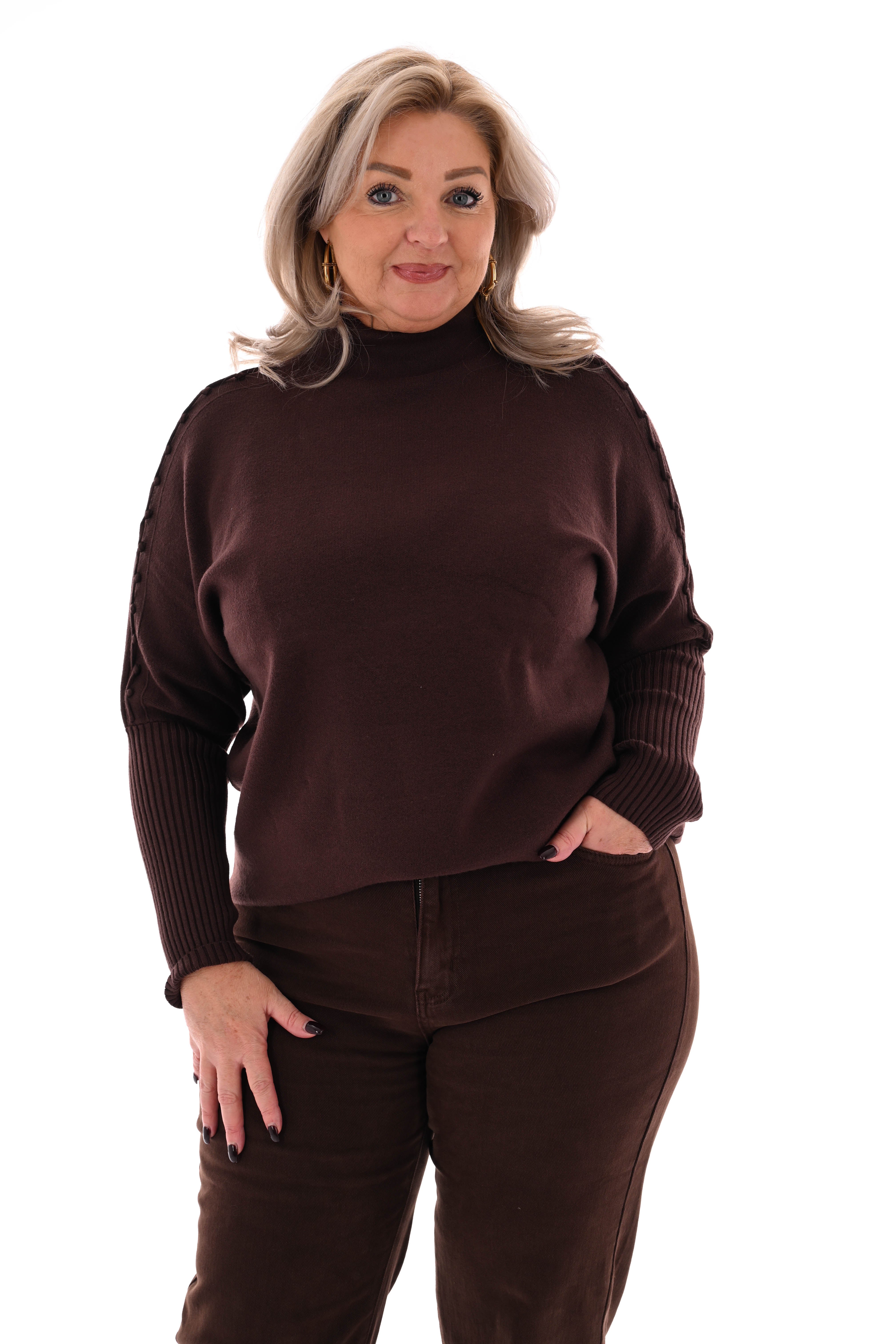 Top turtle neck met schouderdetail donkerbruin