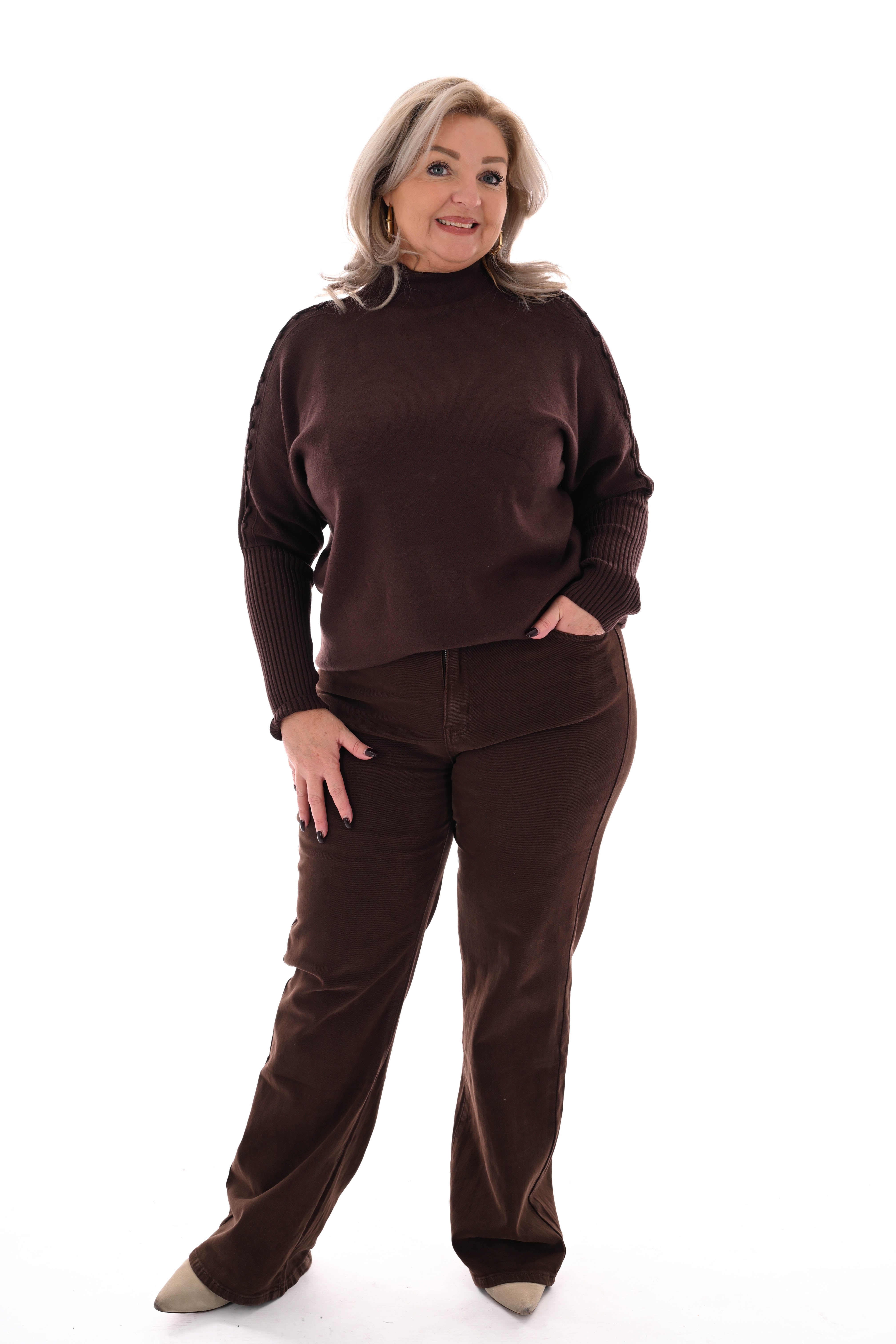 Top turtle neck met schouderdetail donkerbruin