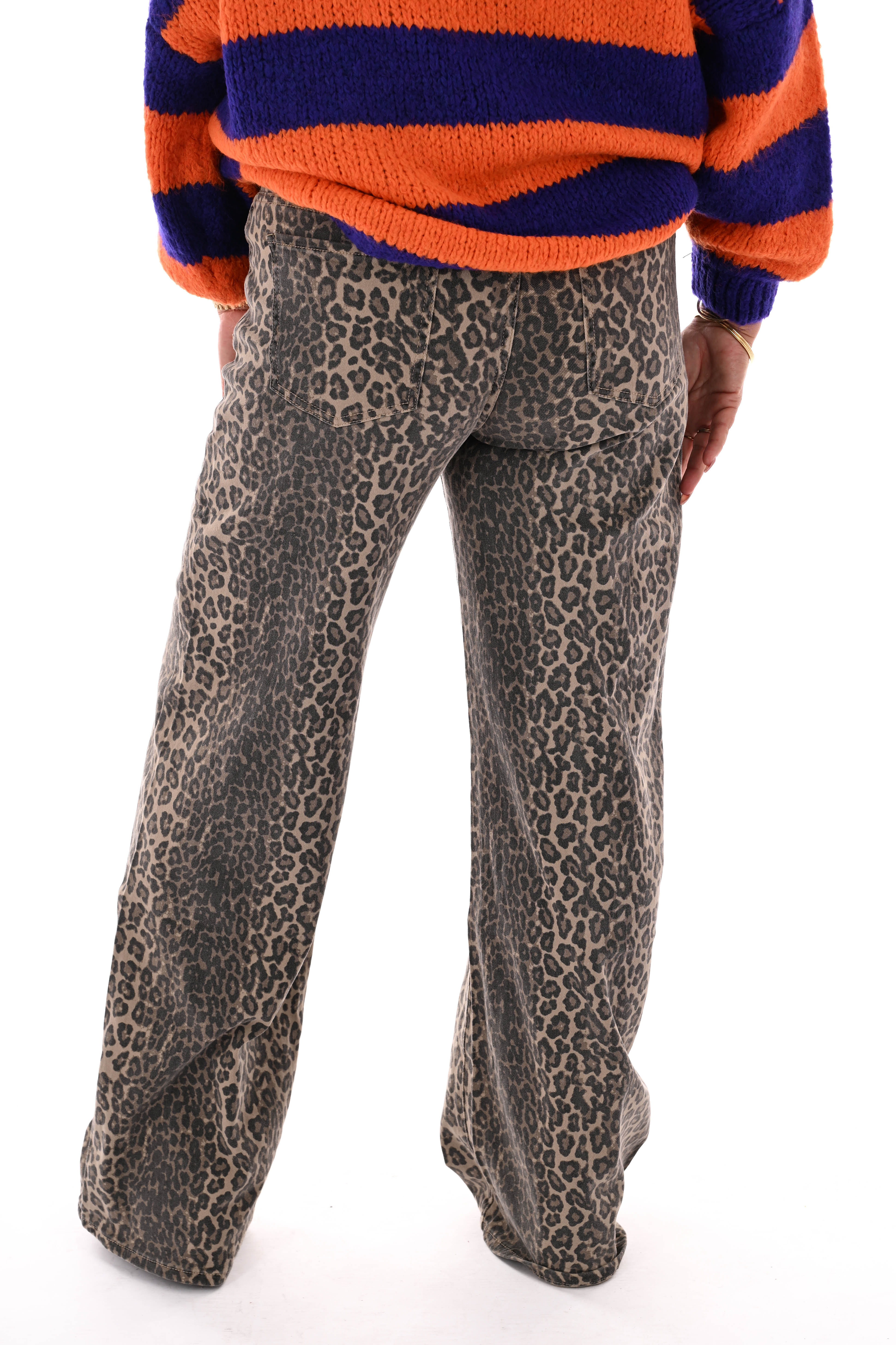 Laulia dad fit panterprint bruin