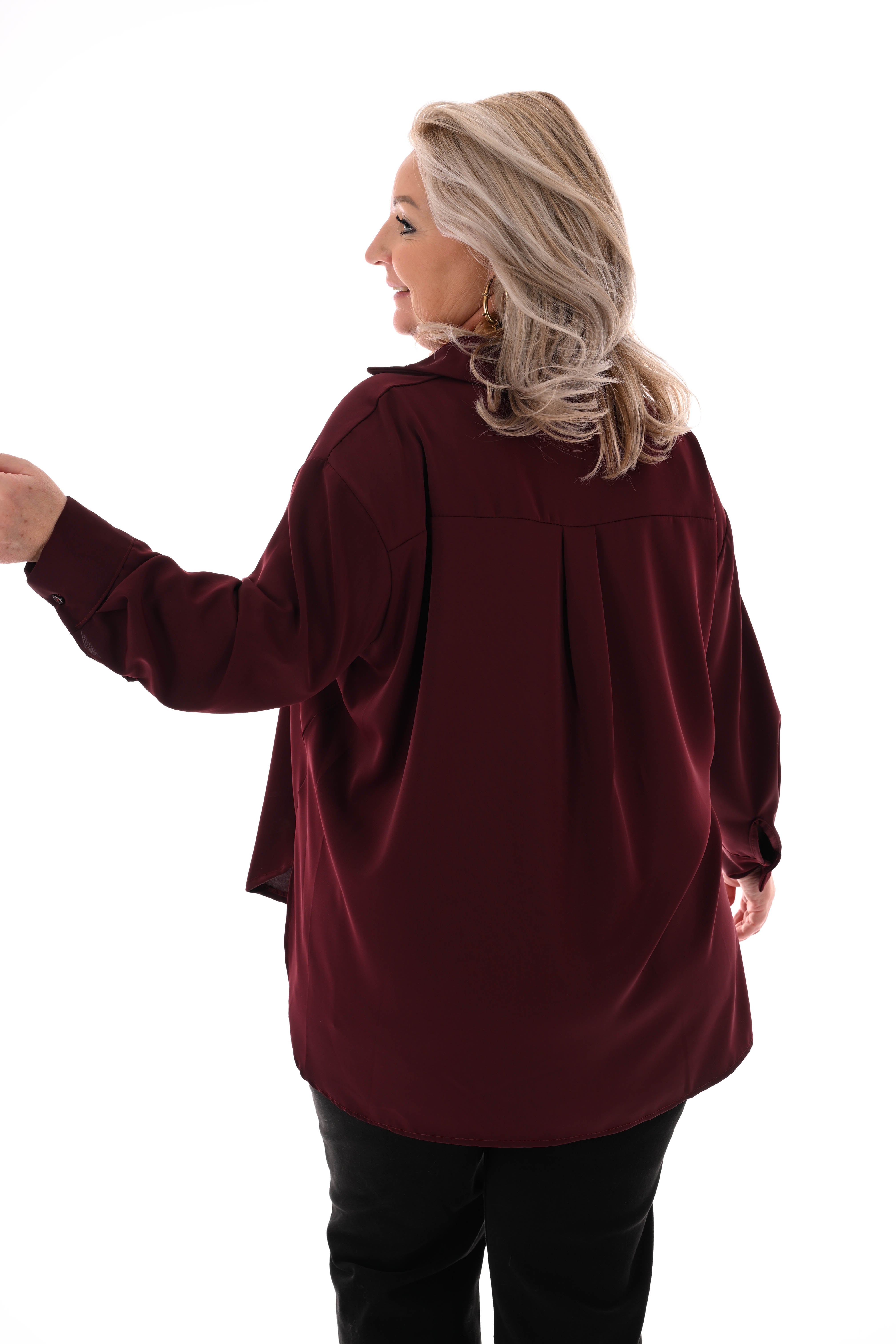 Doorknoop blouse uni aubergine