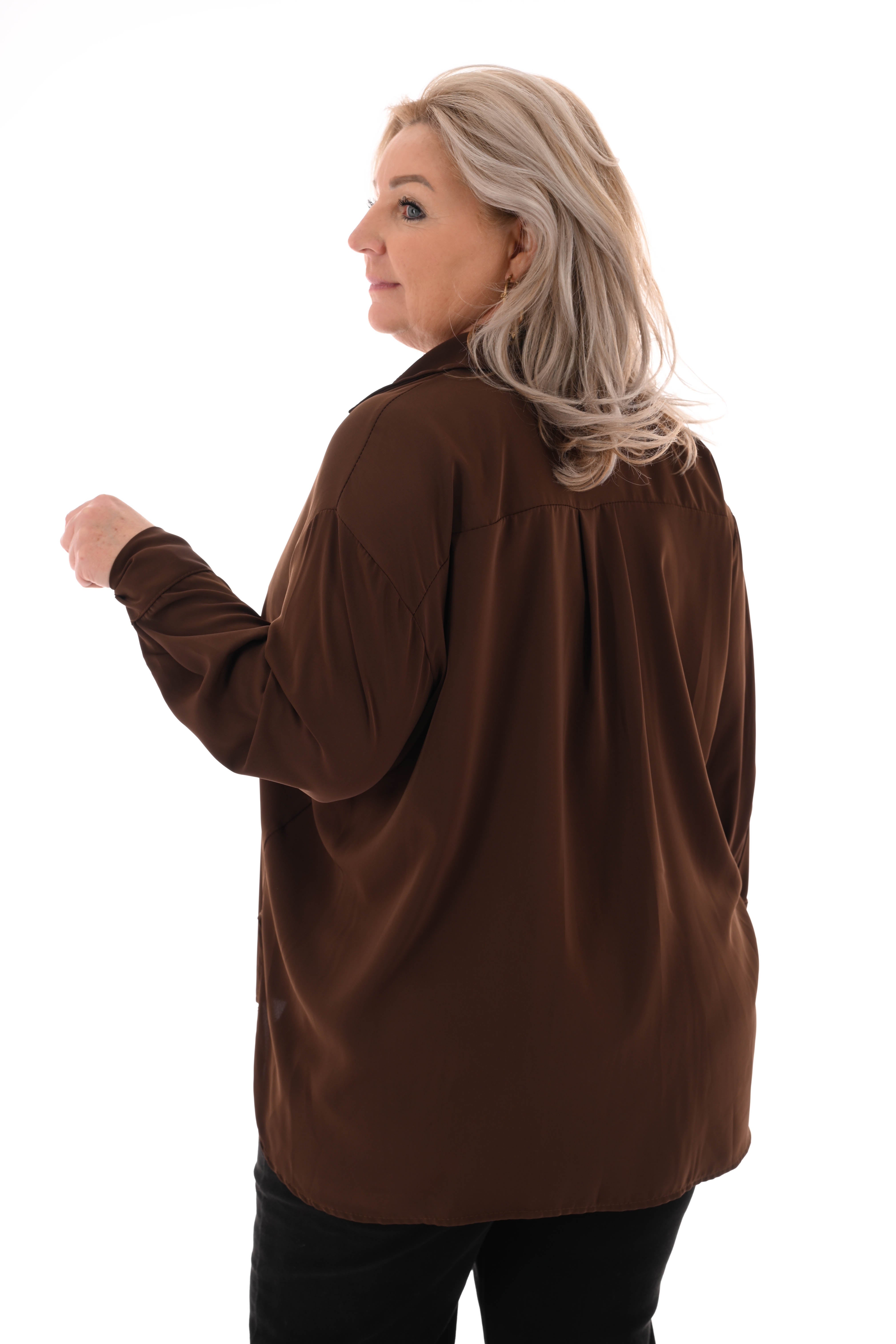 Doorknoop blouse uni bruin