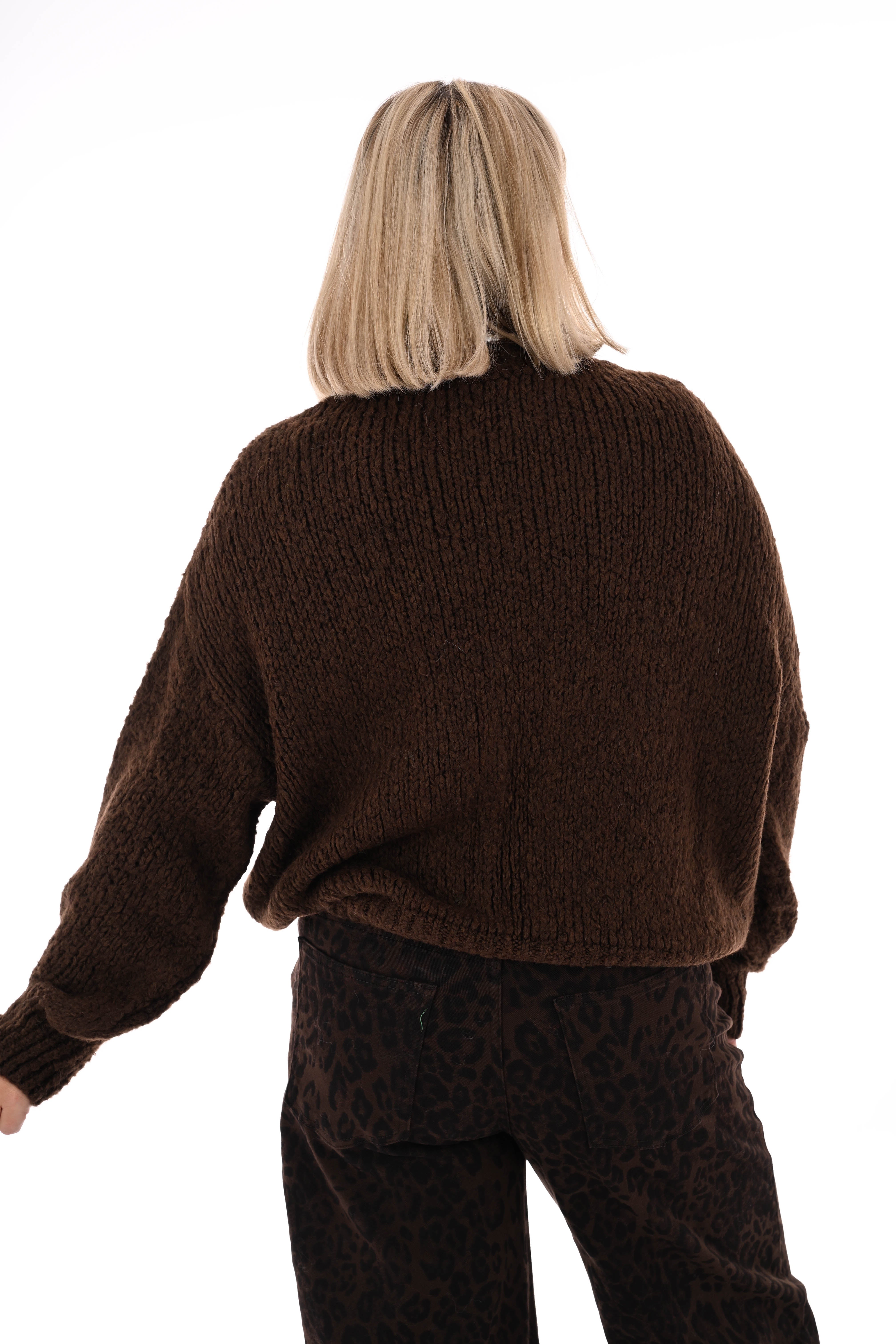 Grof gebreide trui pofmouwen donkerbruin