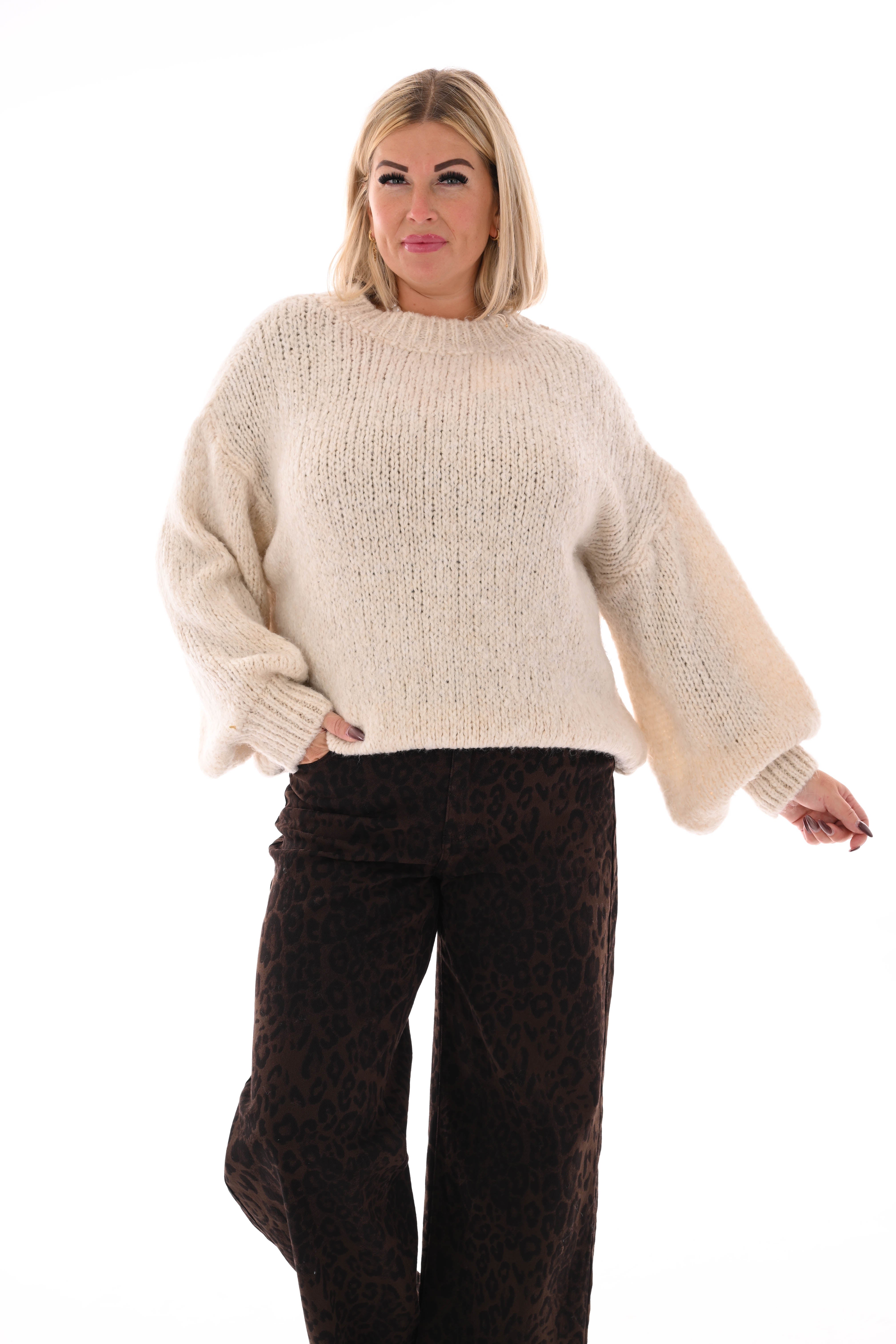 Grof gebreide trui pofmouwen roomwit