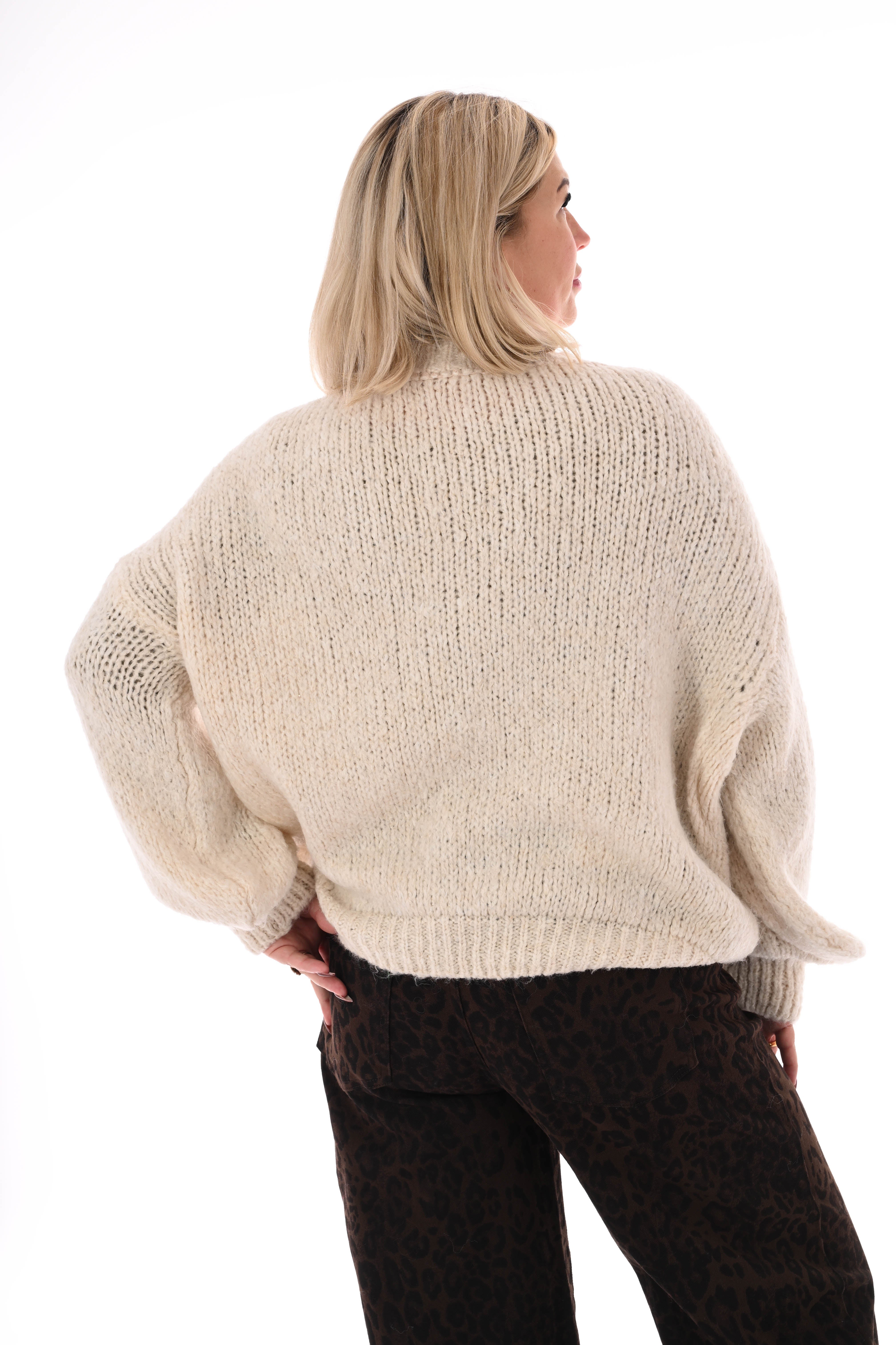 Grof gebreide trui pofmouwen roomwit