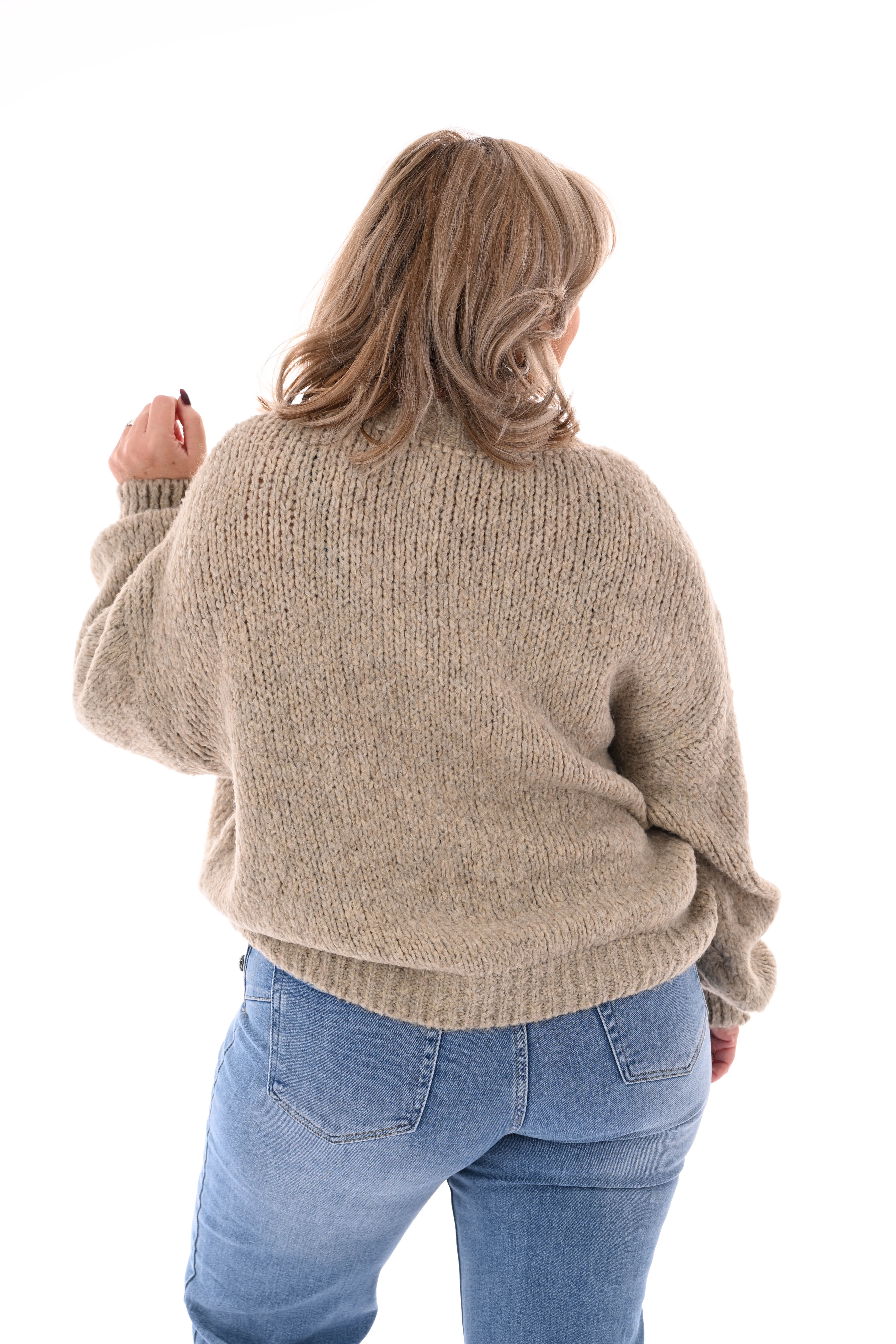 Grof gebreide trui pofmouwen beige