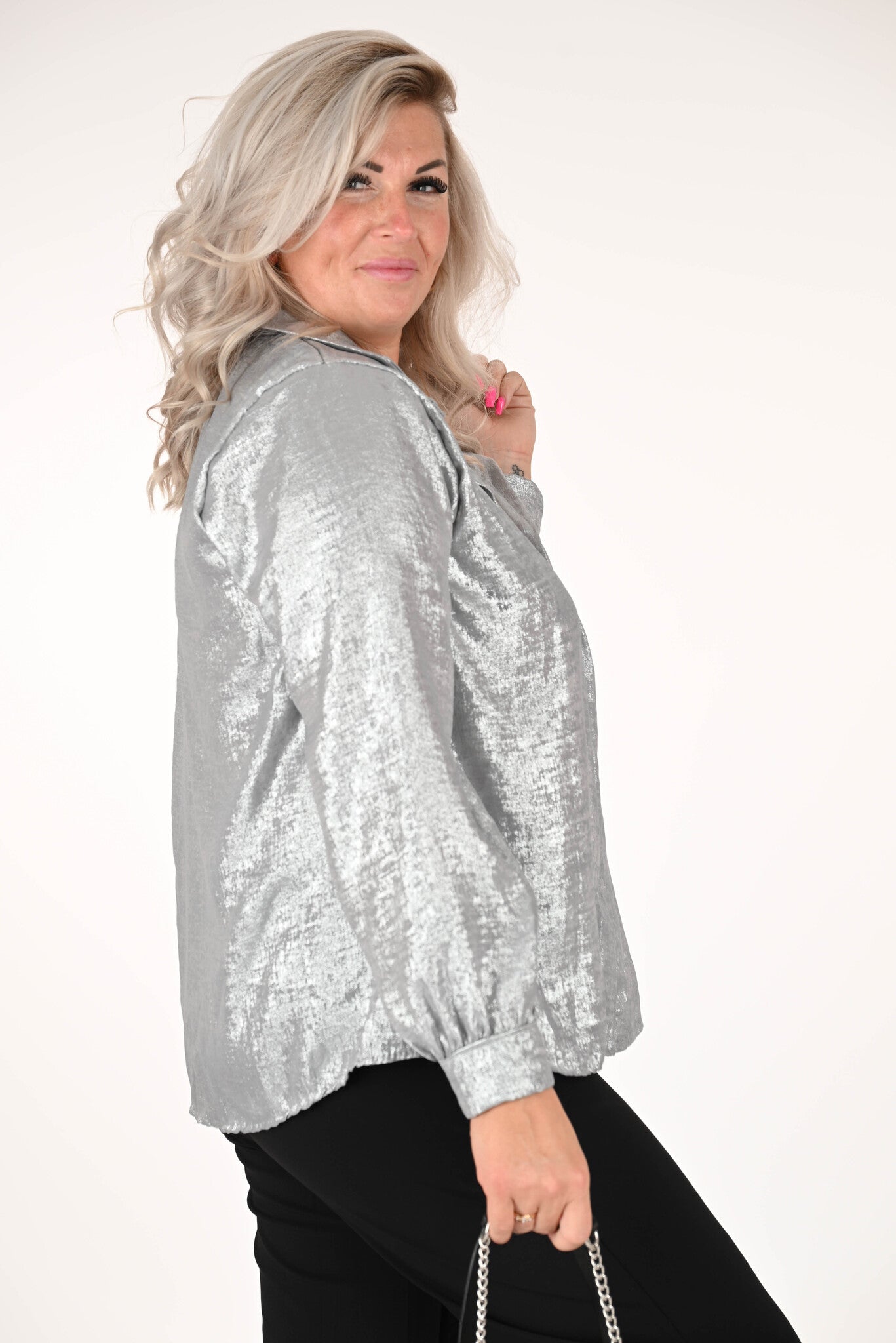 Korte blouse doorknoop metallic zilver