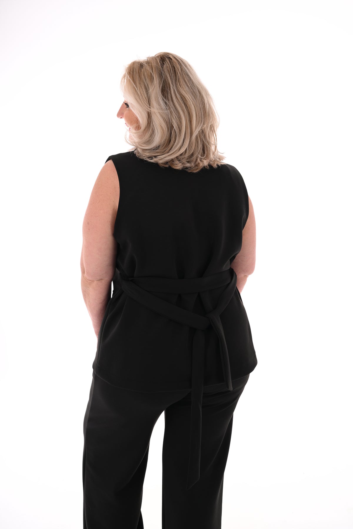Tweedelig set gilet met ceintuur zwart