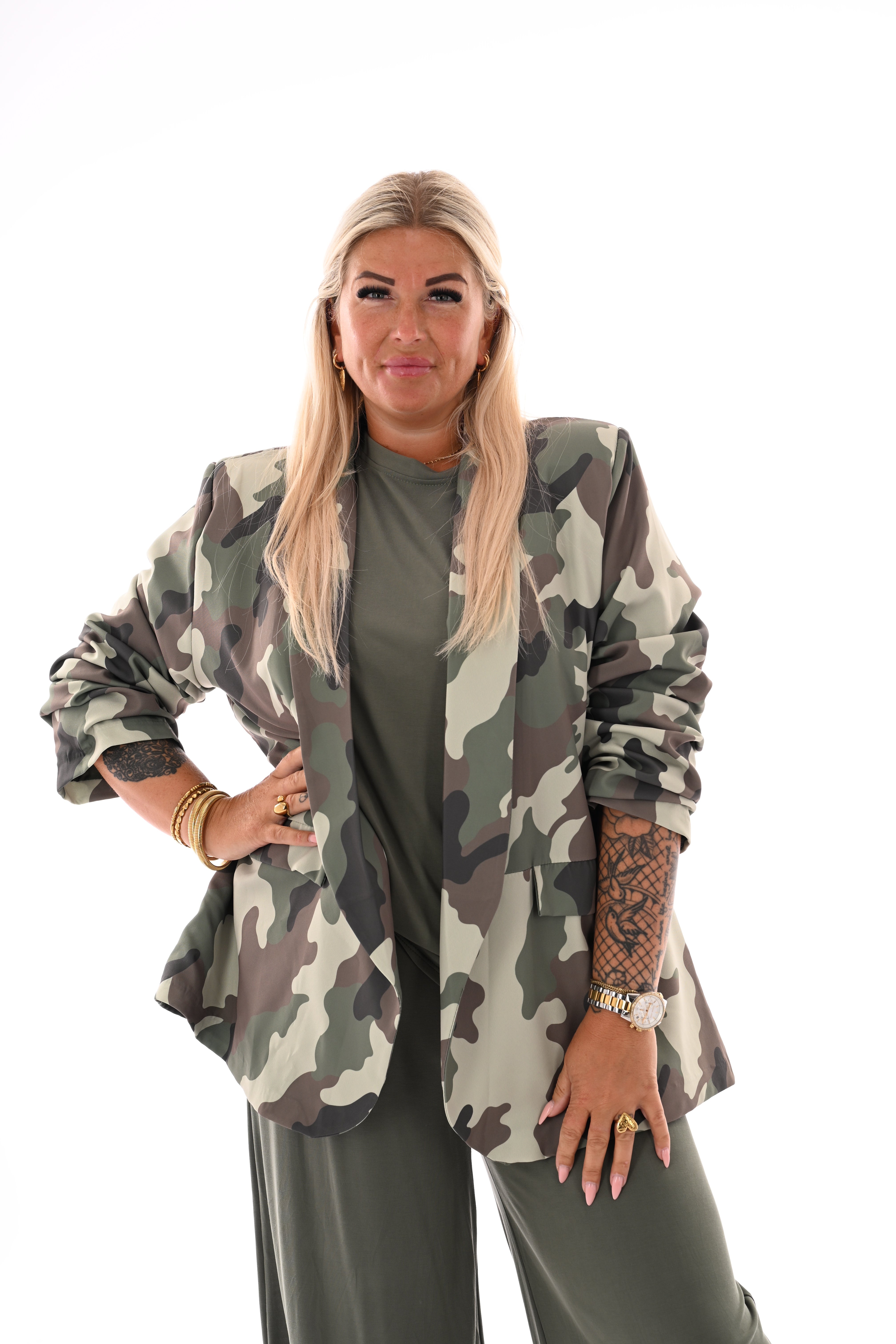 Blazer ophaalmouwen camouflage legergroen