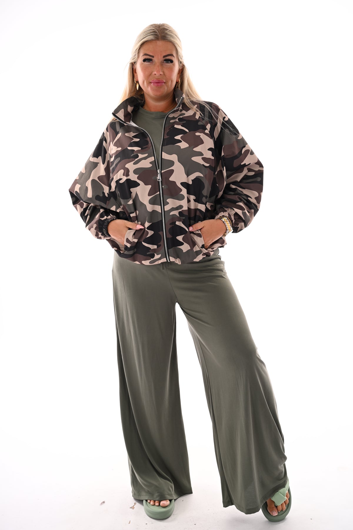 Korte bomber jas army legergroen