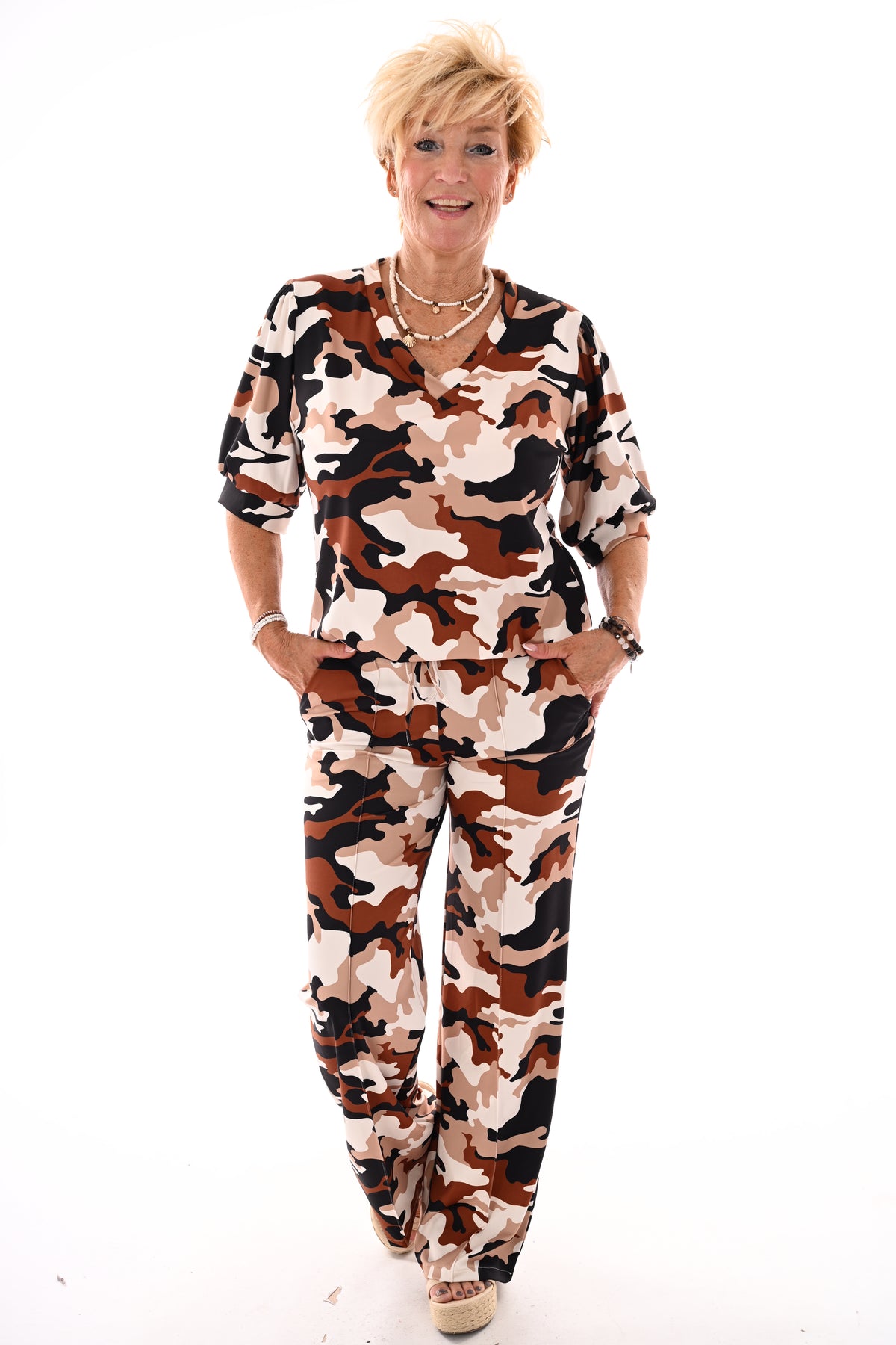 Travel top army bruin