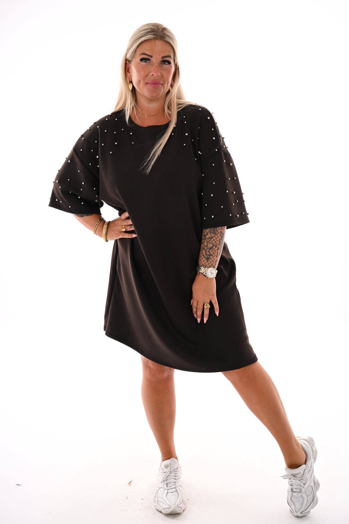 Sweaterdress studs donkerbruin
