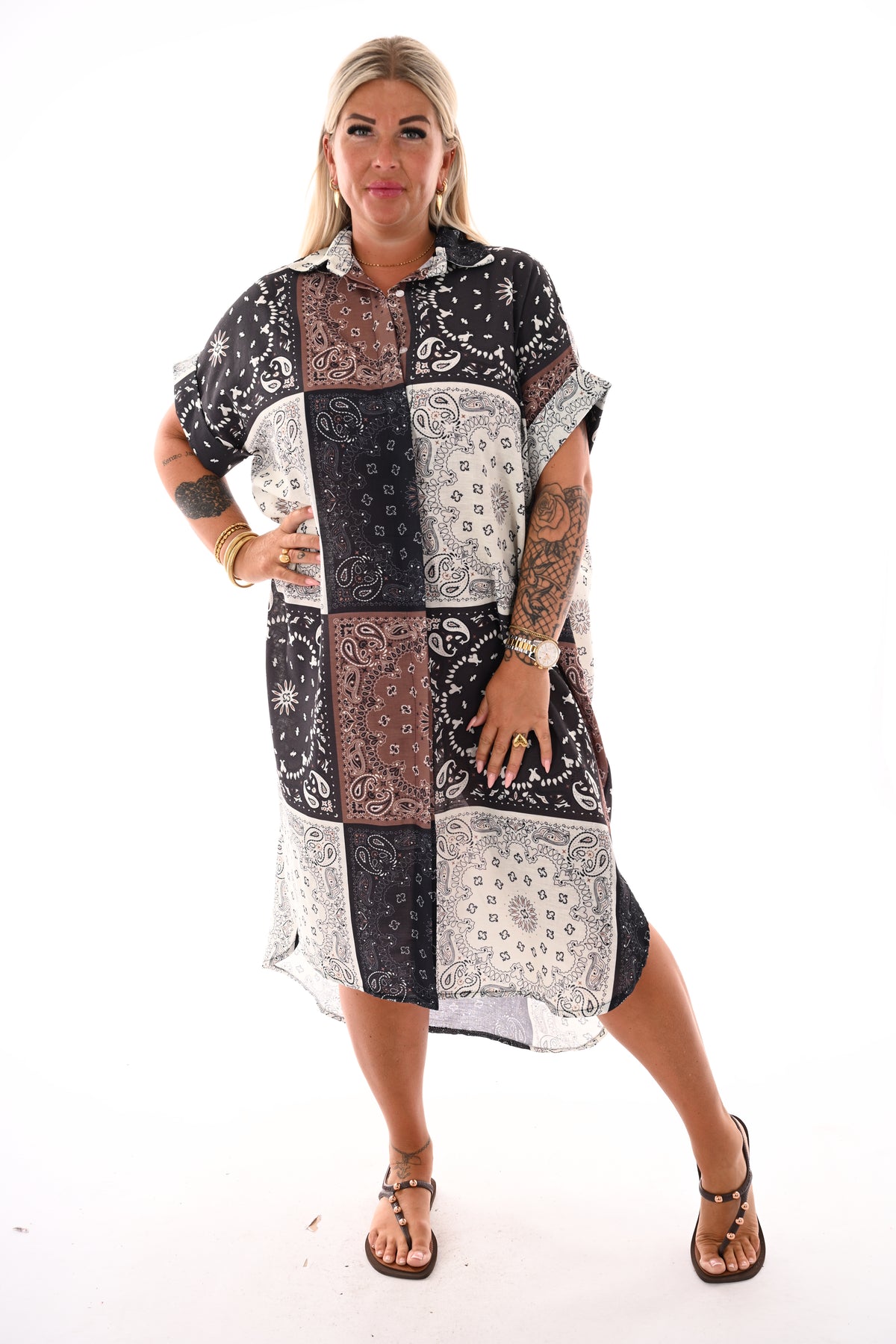 Lange doorknoop blouse paisley zwart