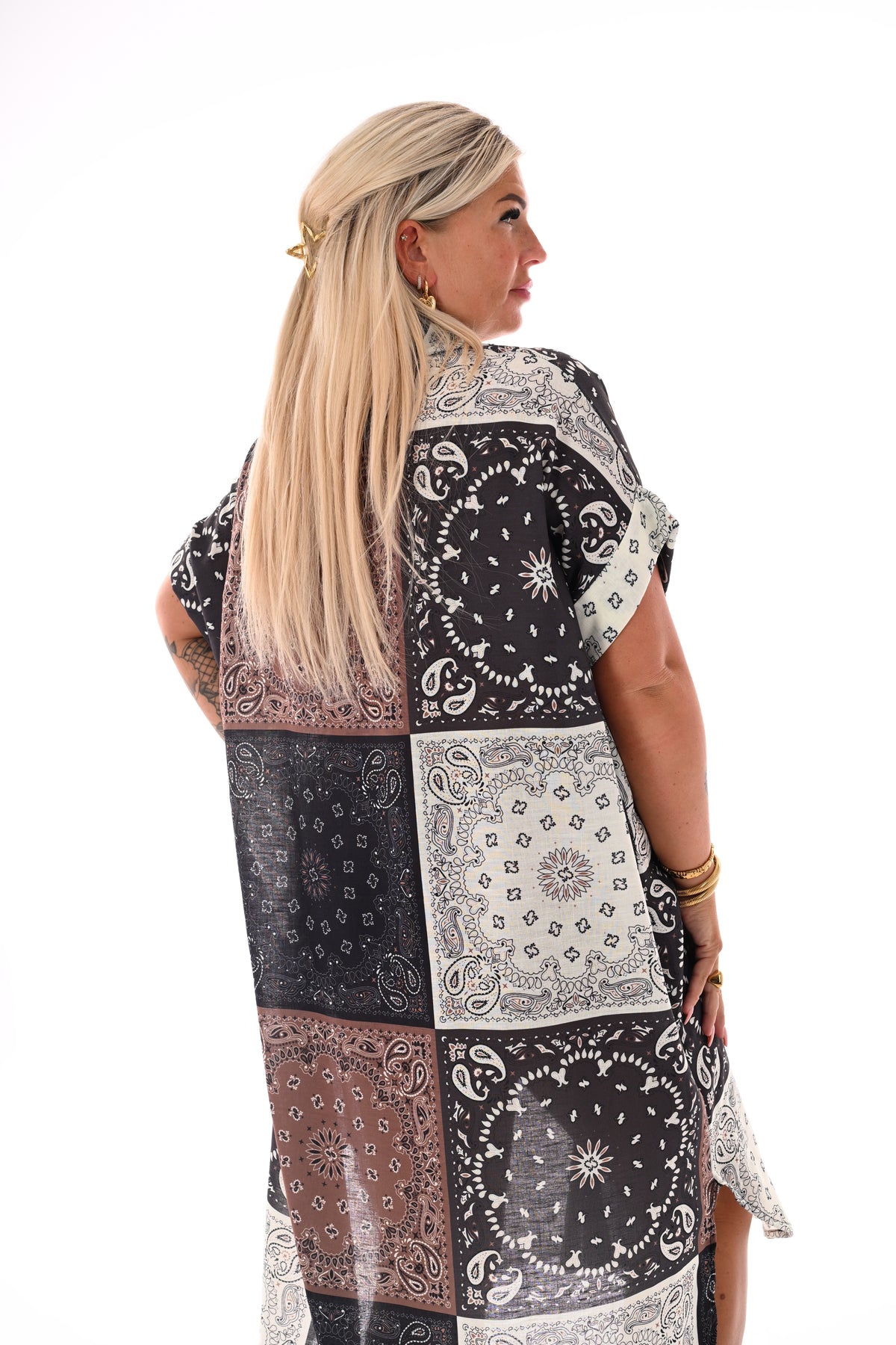 Lange doorknoop blouse paisley zwart