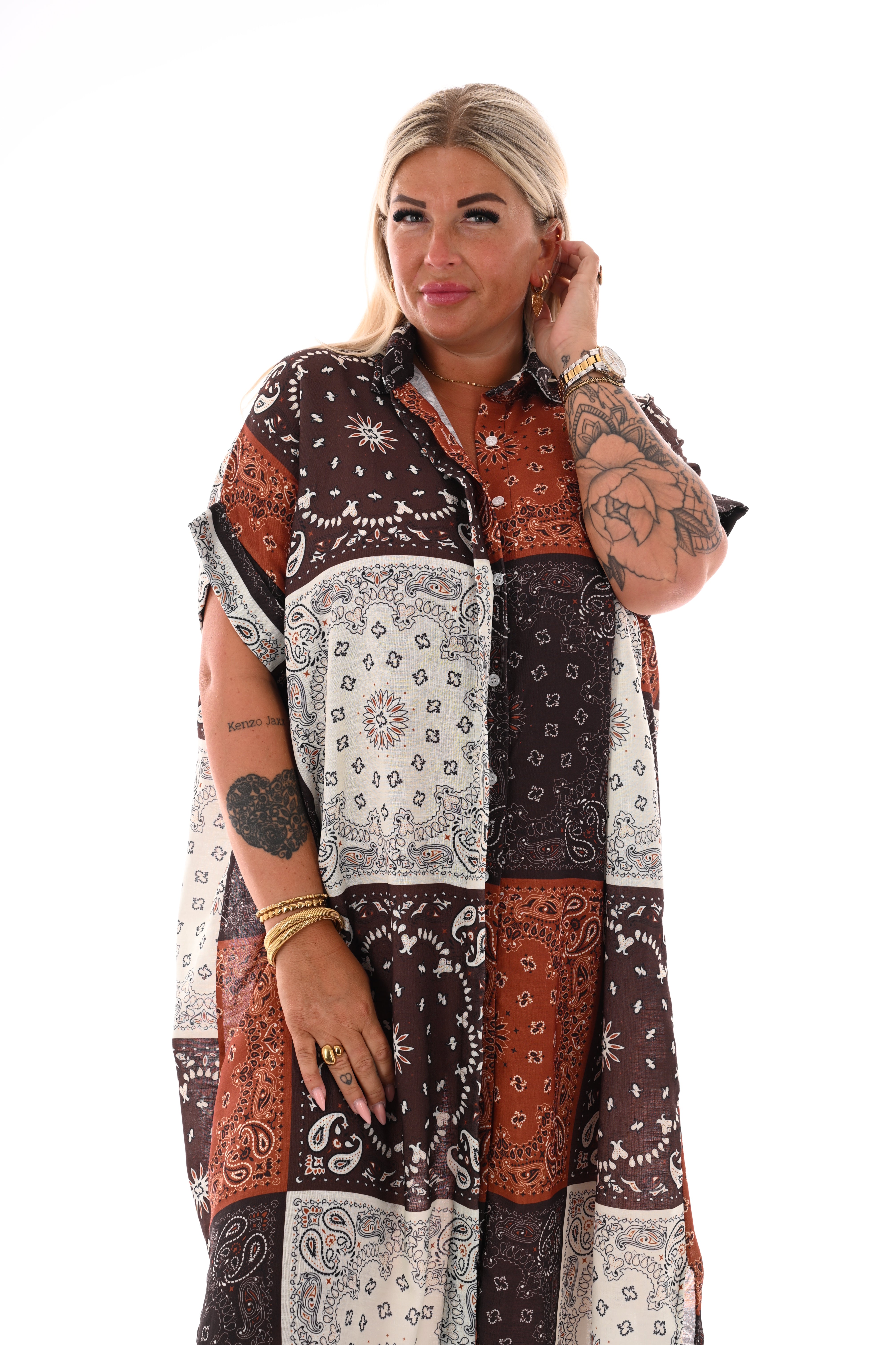 Lange doorknoop blouse paisley bruin