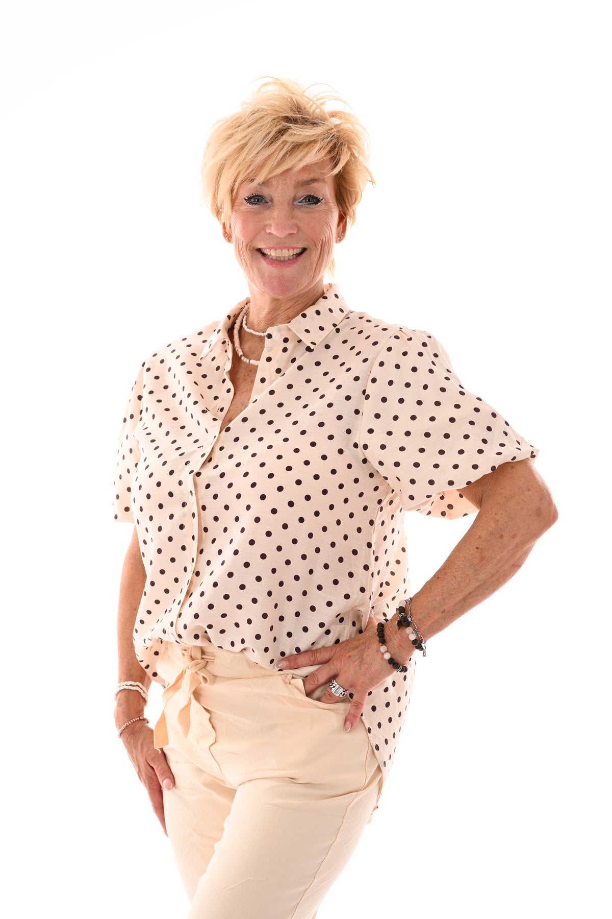 Blouse pofmouwen dots creme