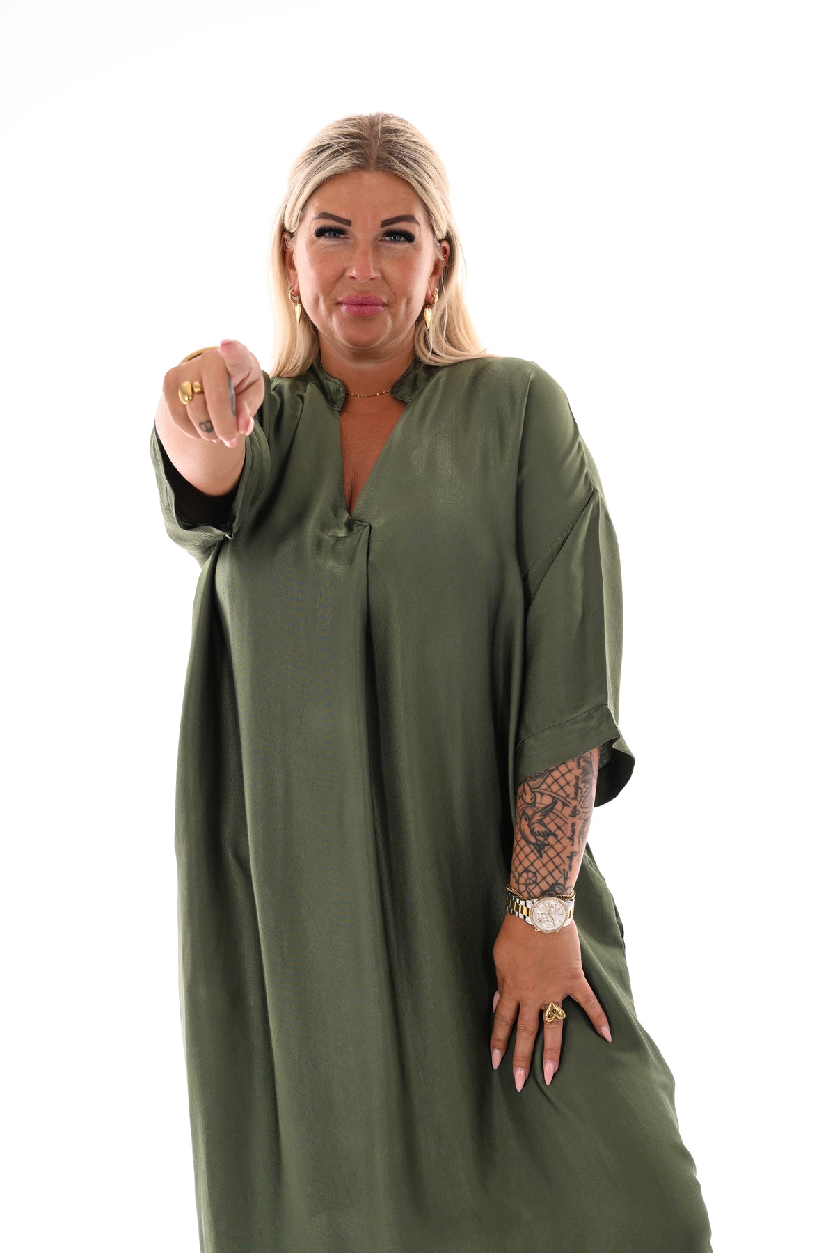 Silky jurk met v-hals legergroen