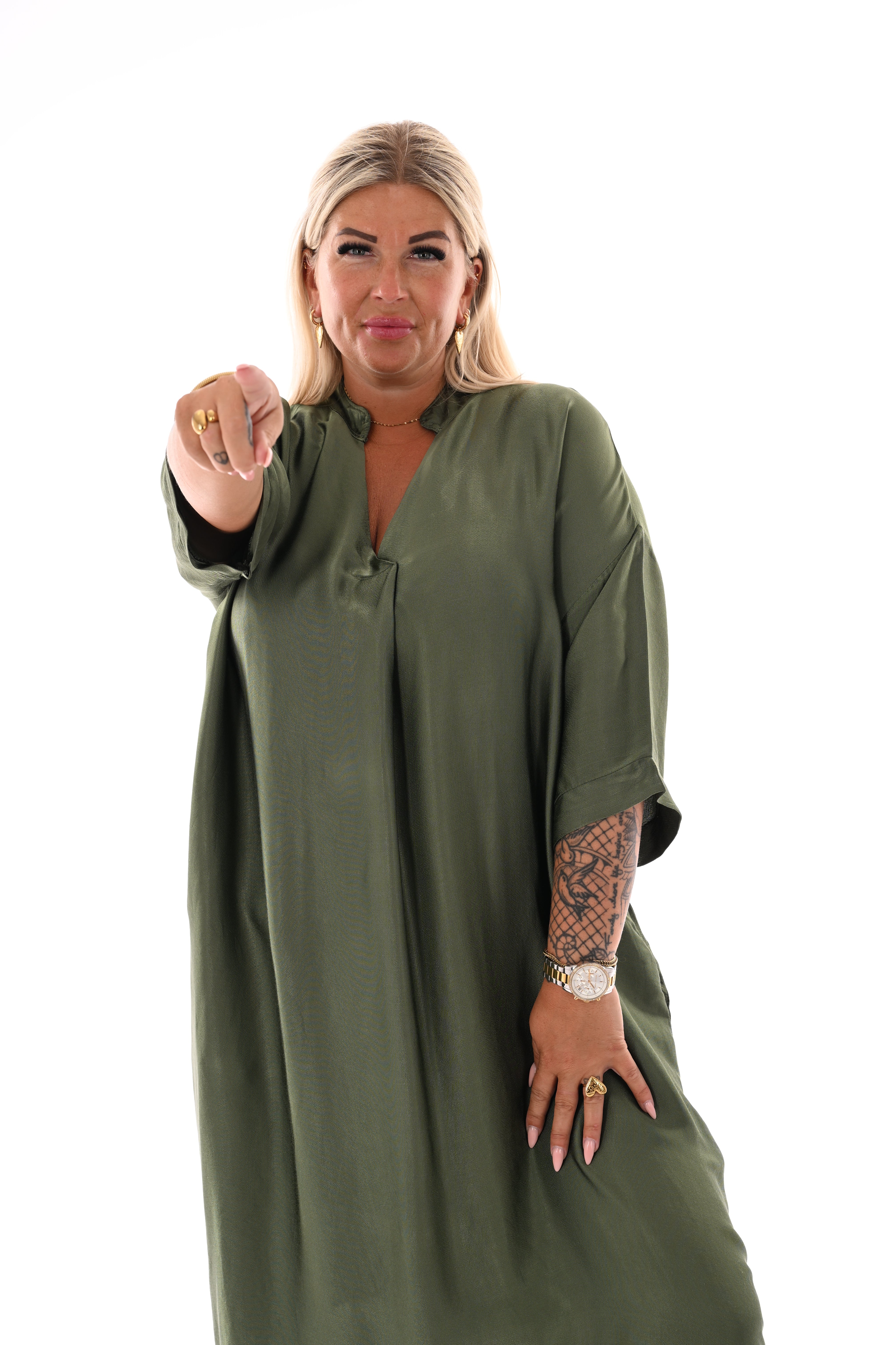 Silky jurk met v-hals legergroen