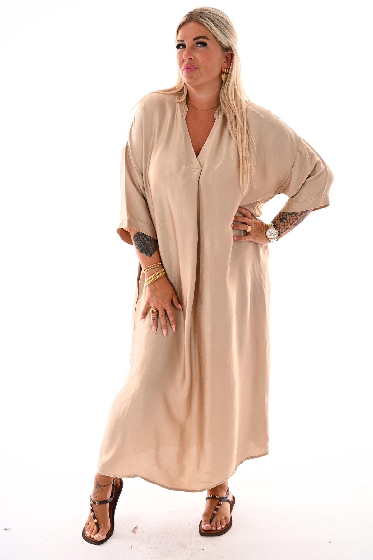 Silky jurk met v-hals goud