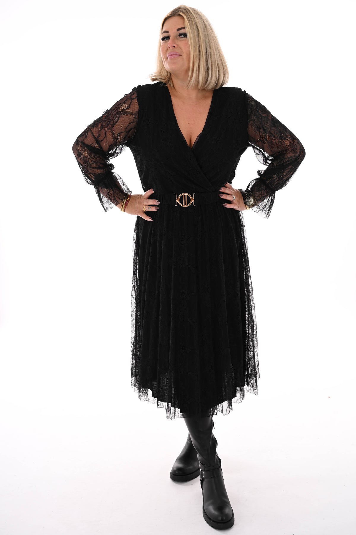 Half lange kanten jurk met riem zwart