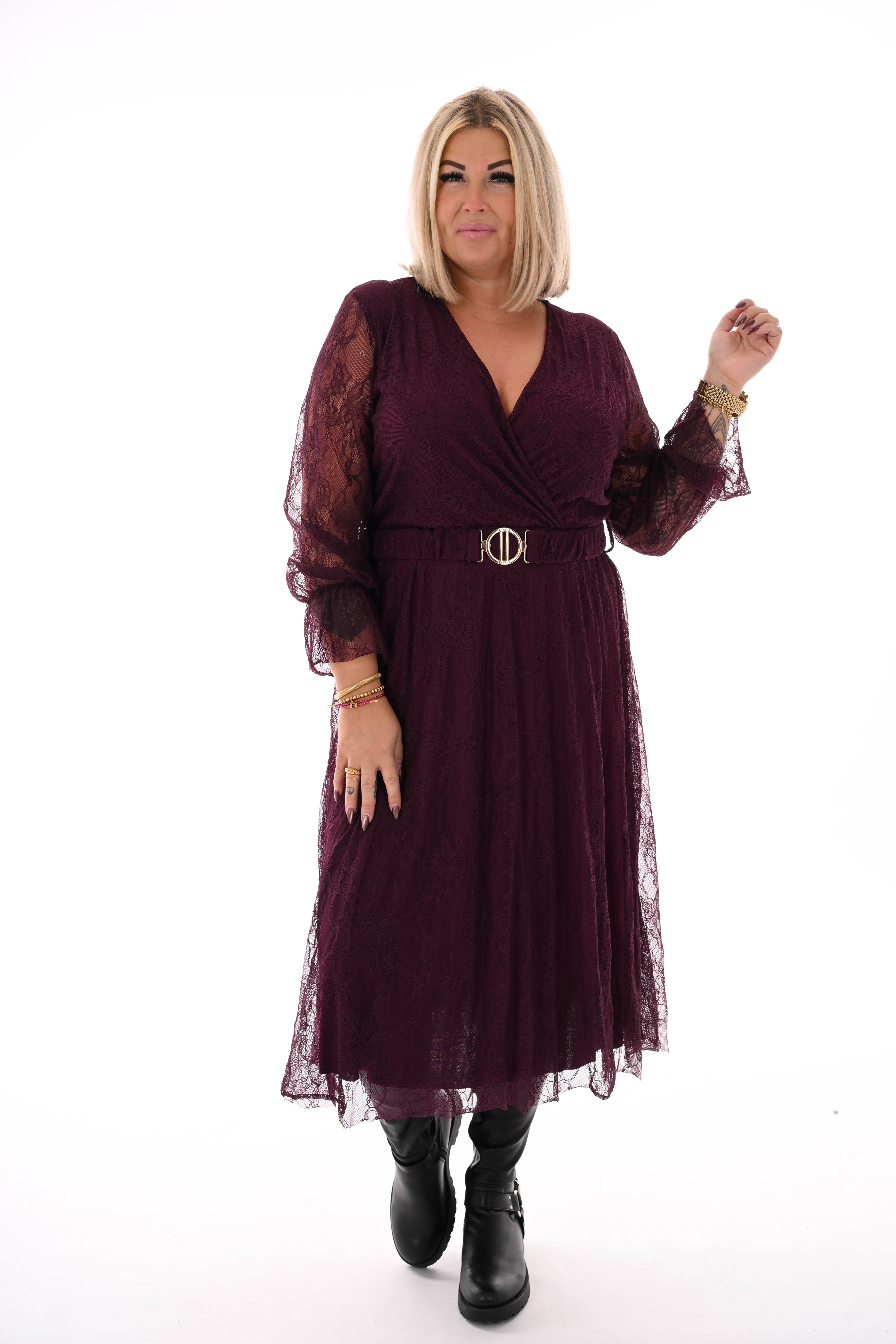 Half lange kanten jurk met riem aubergine