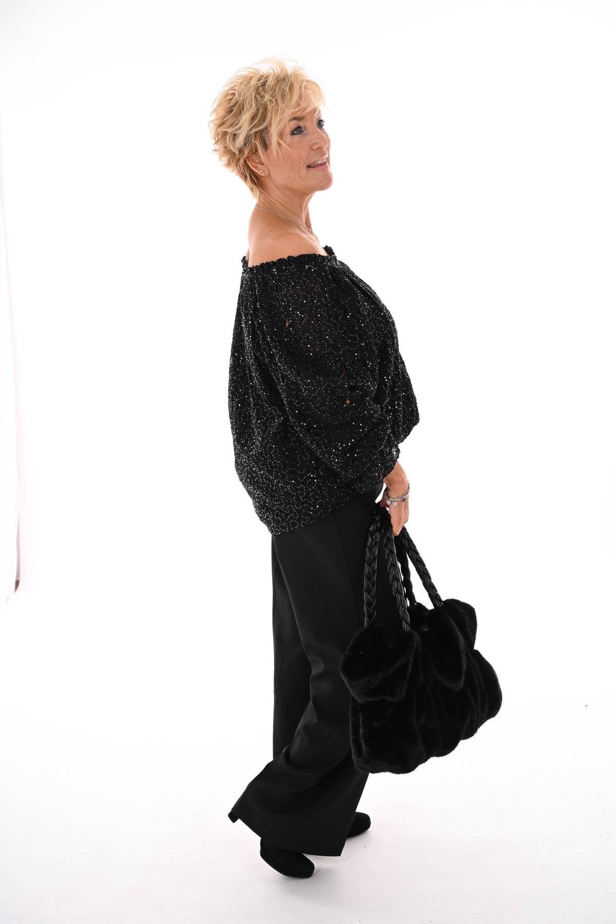 Top kant met pailletten trompetmouwen zwart