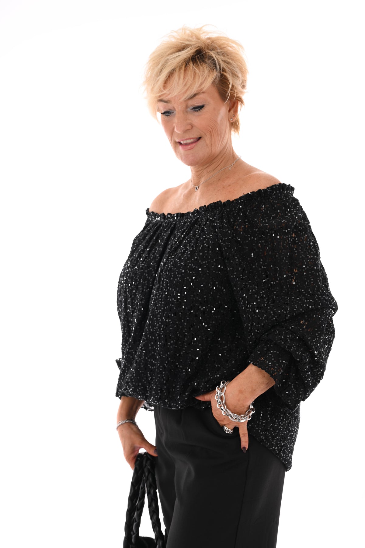 Top kant met pailletten trompetmouwen zwart