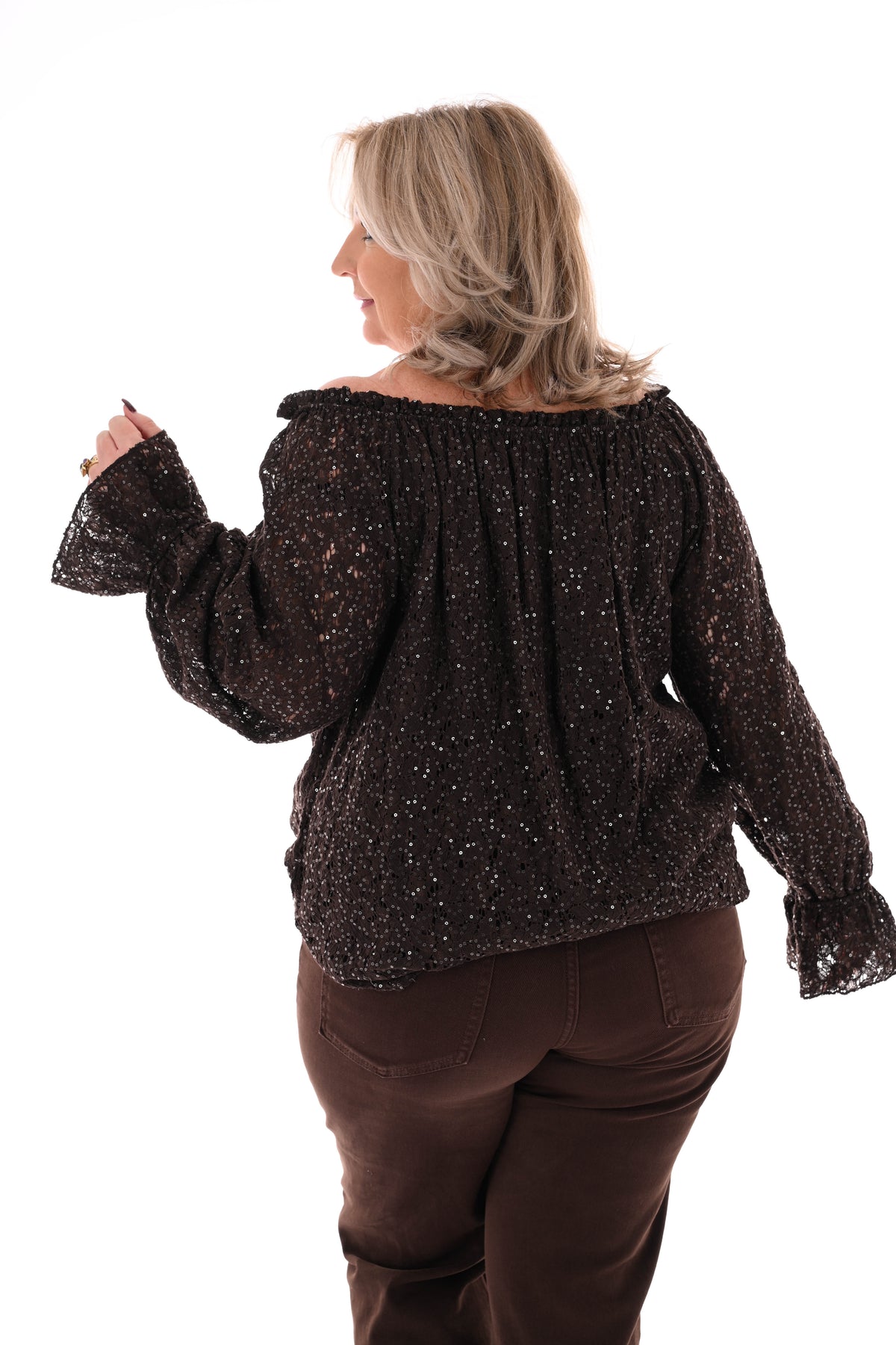 Top kant met pailletten trompetmouwen donkerbruin