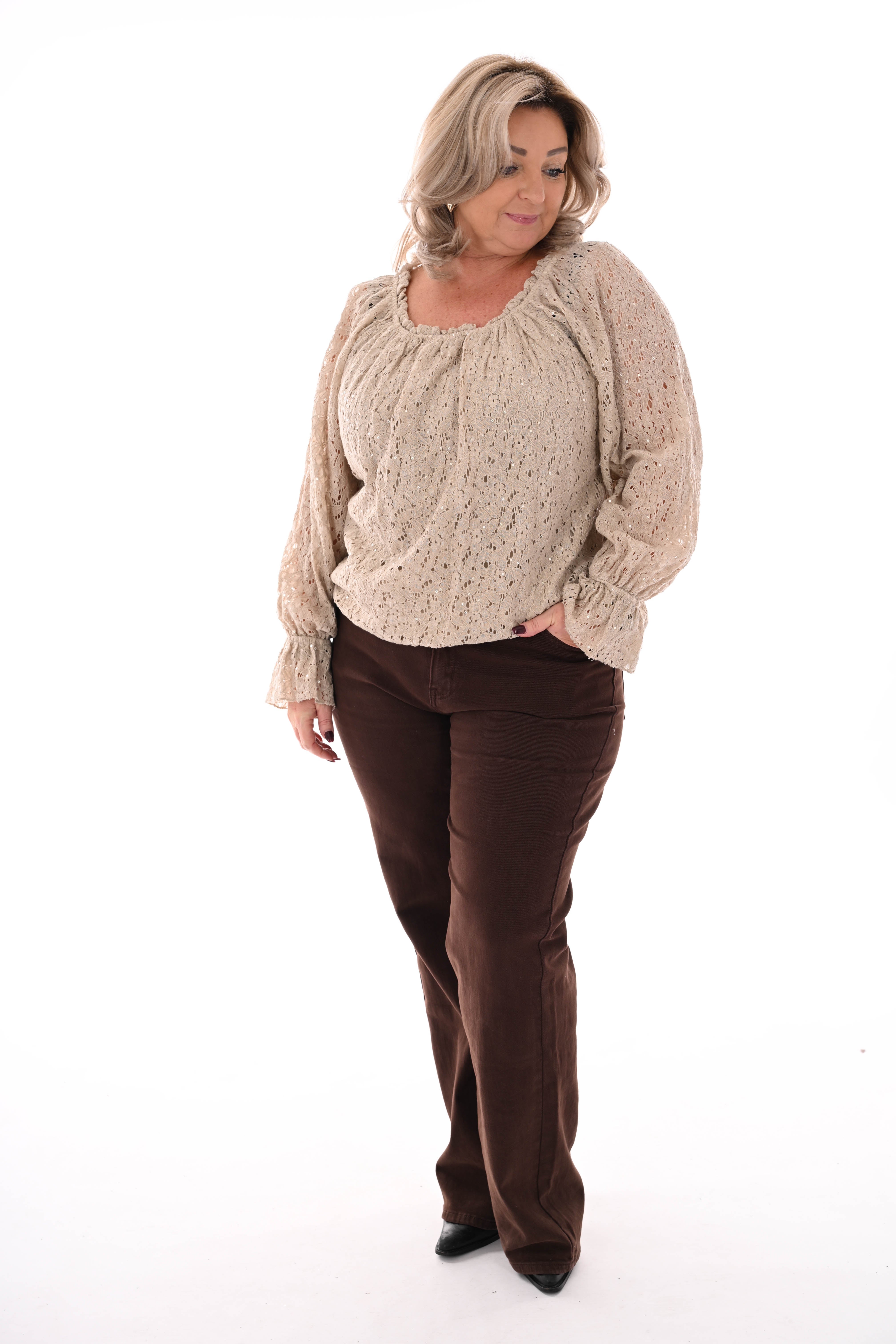 Top kant met pailletten trompetmouwen beige