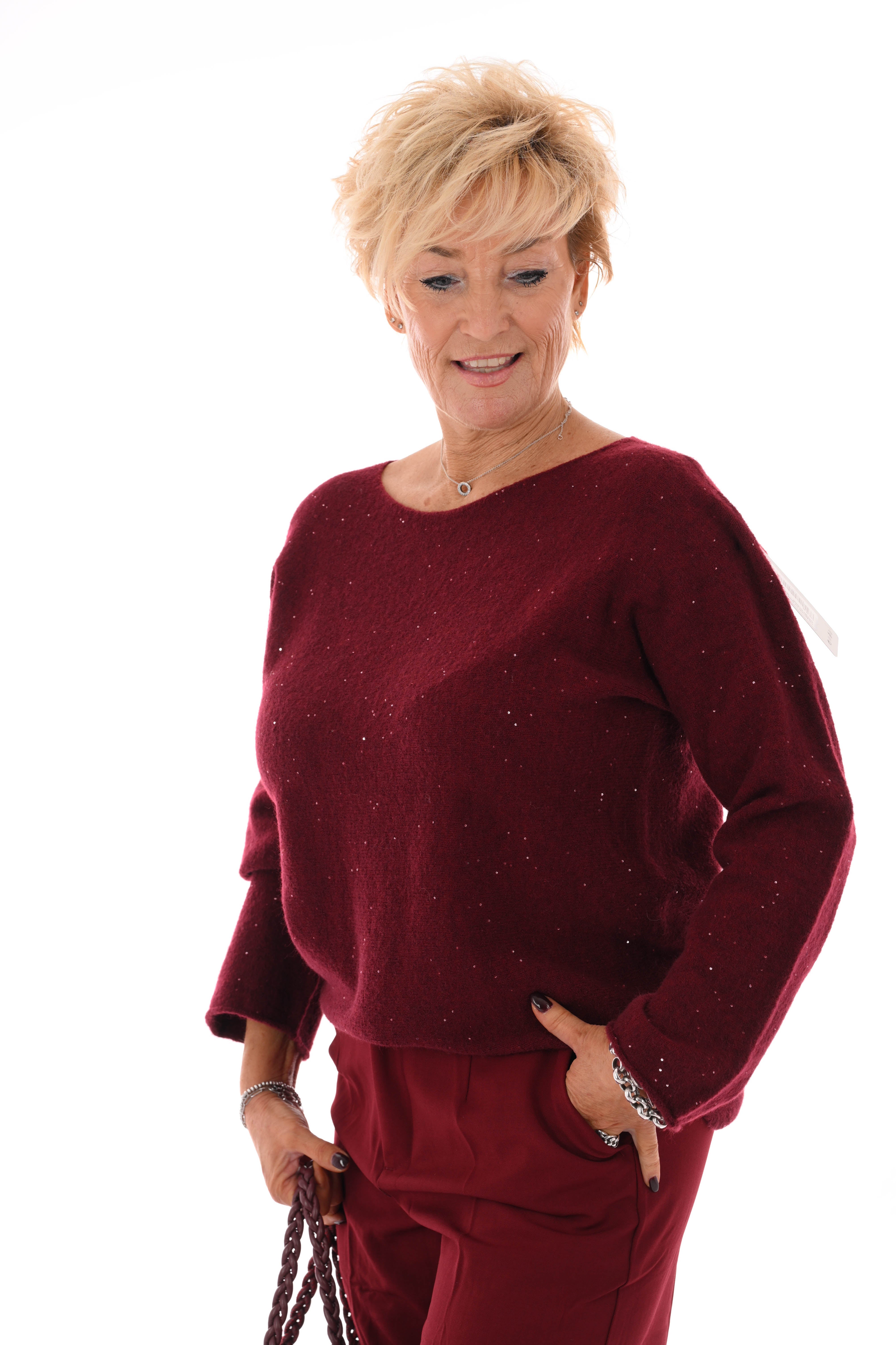 Fijn gebreide trui ronde hals pailletjes bordeaux