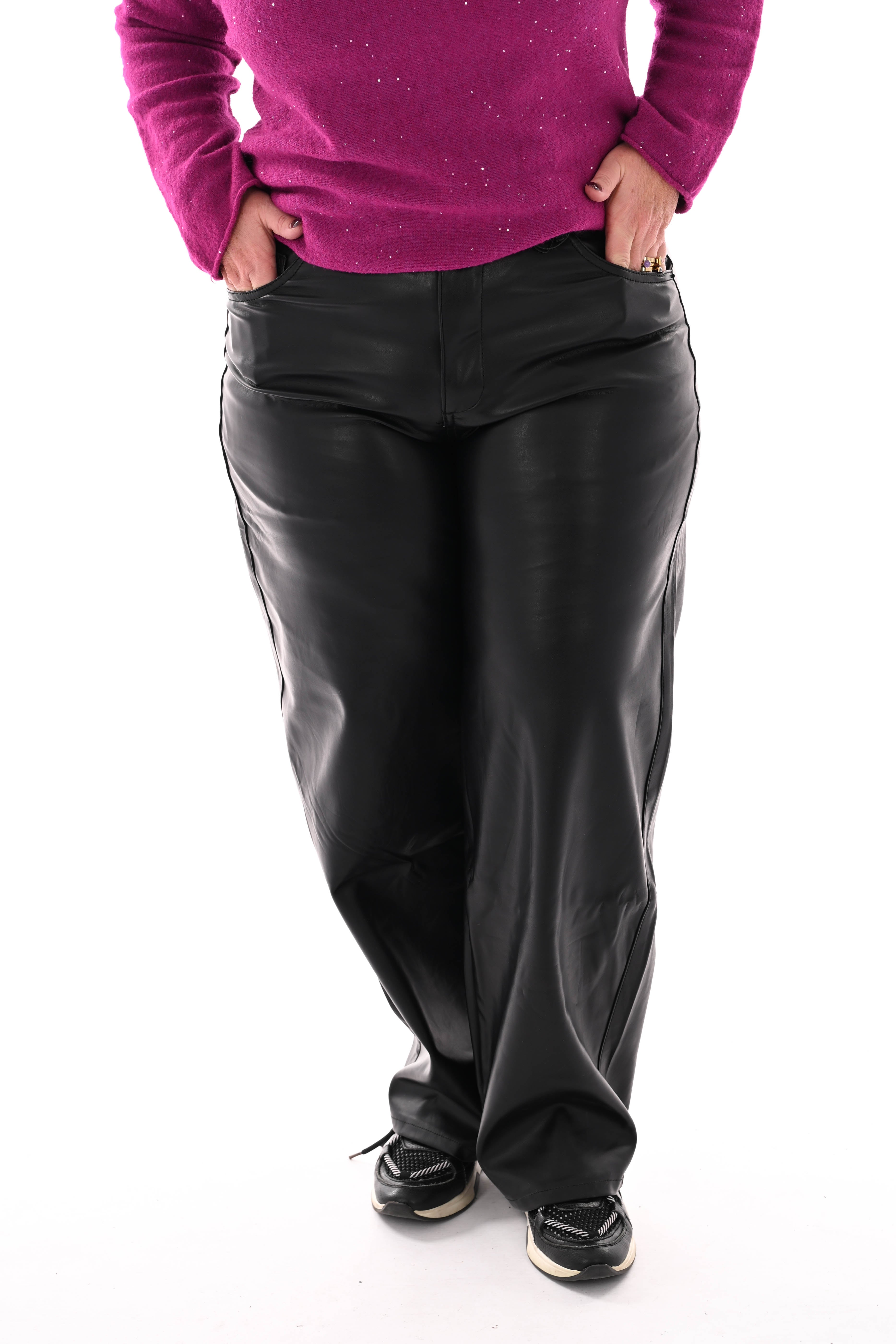Laulia leatherlook baggy broek zwart