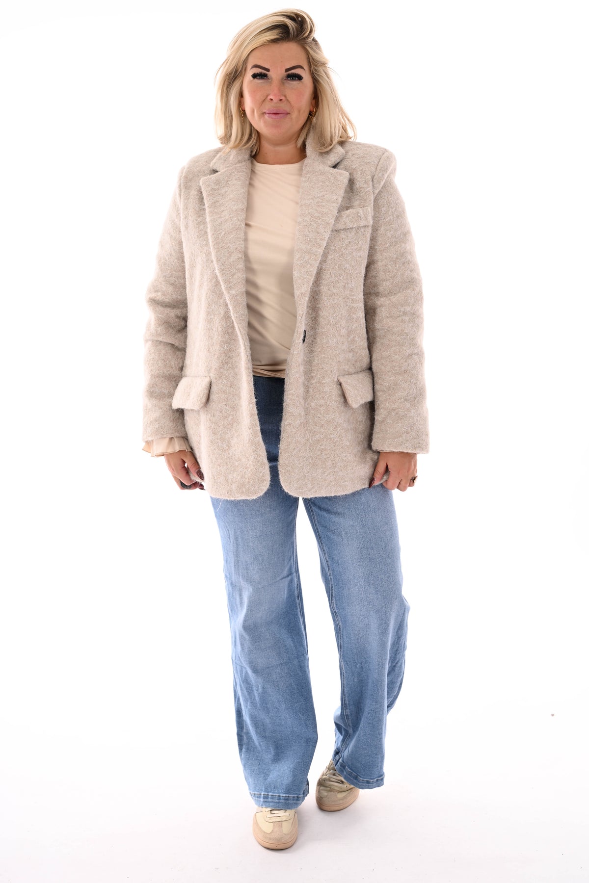 Wavy boucle blazer beige