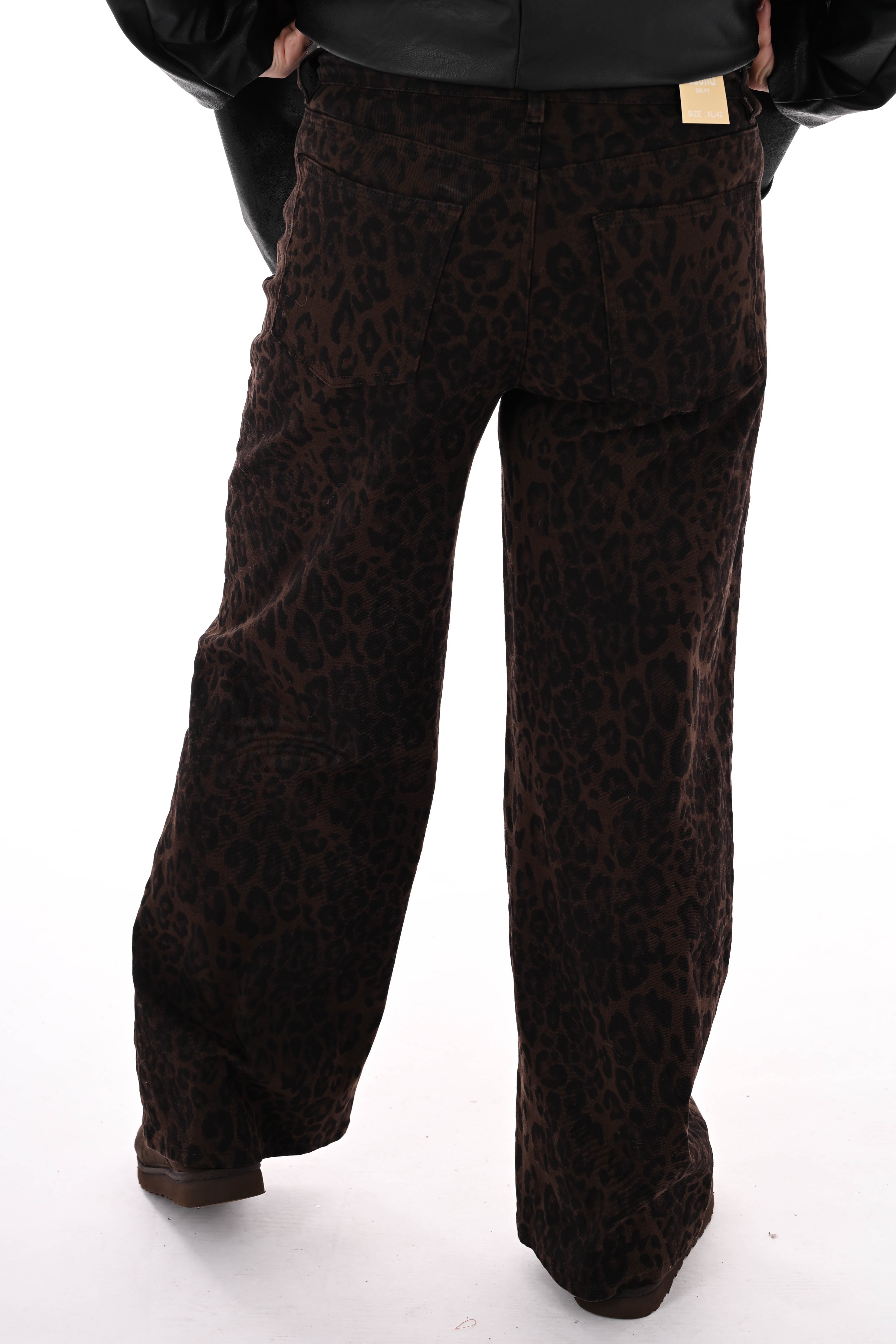 Laulia panterprint broek dad fit donkerbruin